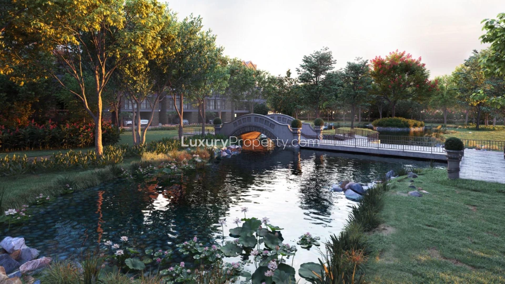 Luxurious bedroom in Sobha Crystal Meadows villa, Sarjapur Road, Bengaluru for sale