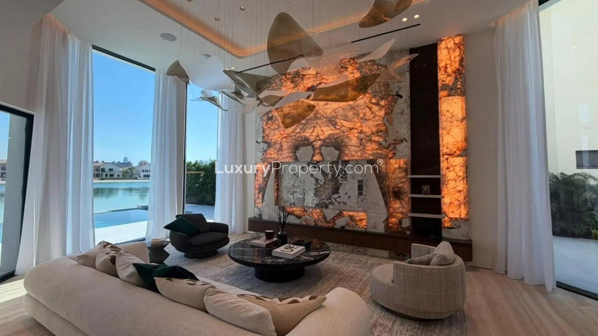 Modern 4-bedroom villa with pool, for sale in Palm Jumeirah, Garden Homes Frond E