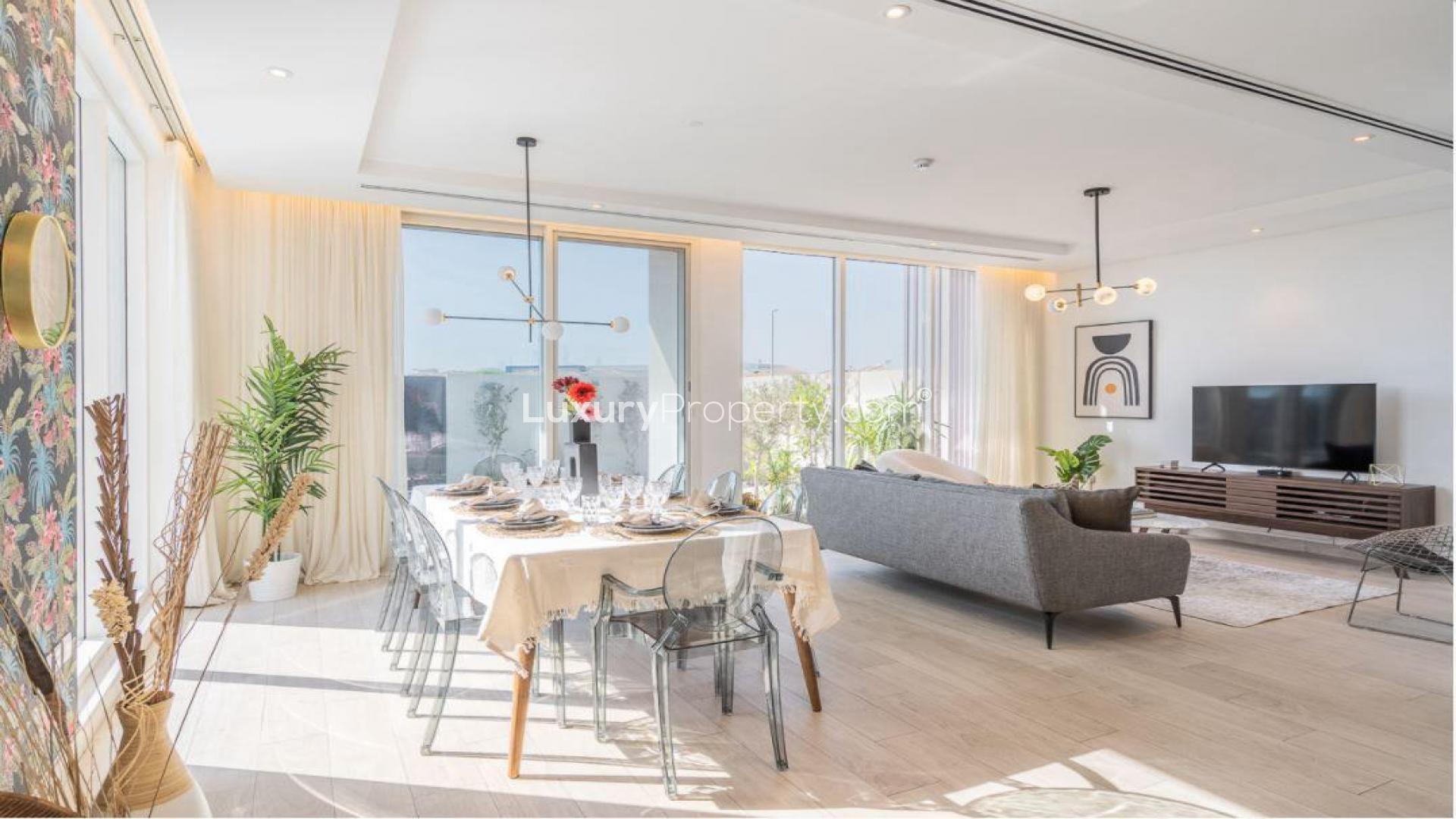 N/A,Luxurious Jumeirah Park villa living room with elegant decor and abundant natural light