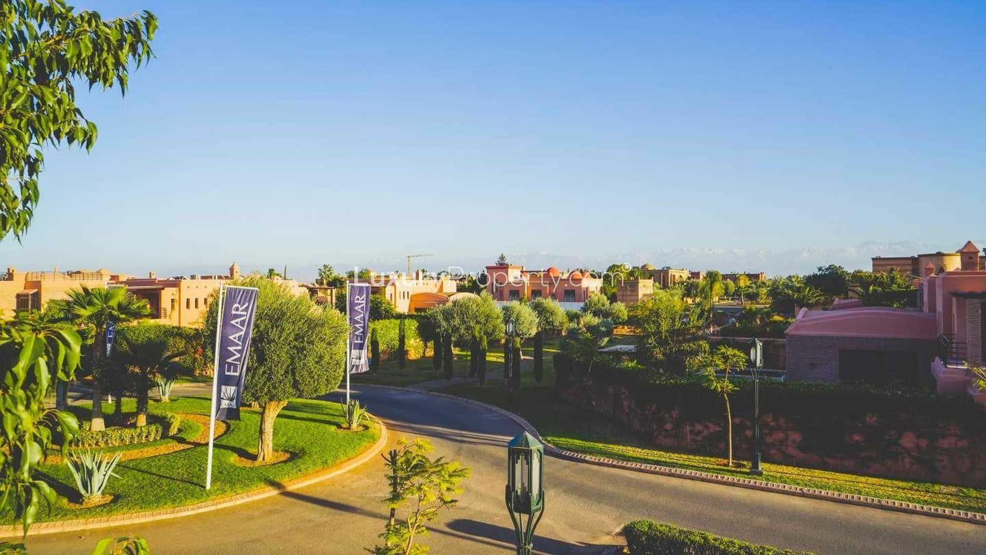 Ultramodern 4-bedroom villa in Amelkis Resort, Marrakech, with lush gardens and scenic views