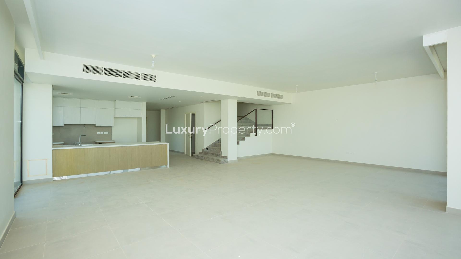 Modern 4-bedroom villa in Club Villas, Dubai Hills Estate, with Burj Khalifa view