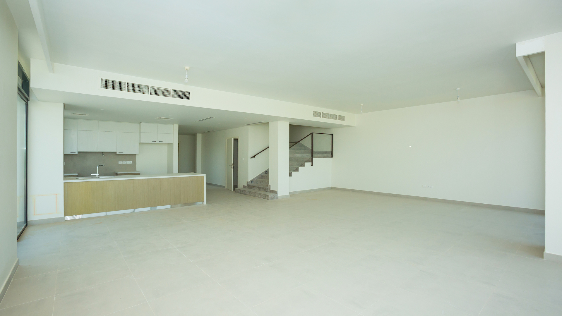 Modern 4-bedroom villa in Club Villas, Dubai Hills Estate, with Burj Khalifa view