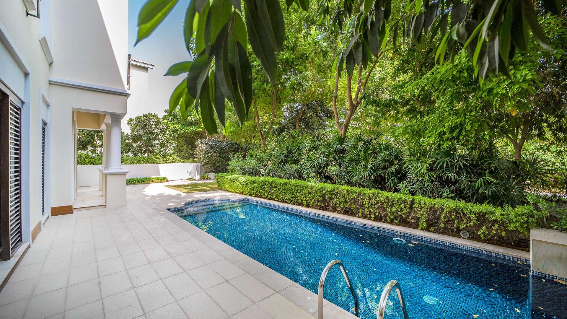 Luxurious hallway in four-bedroom villa, District One, MBR City, Dubai, marble flooring