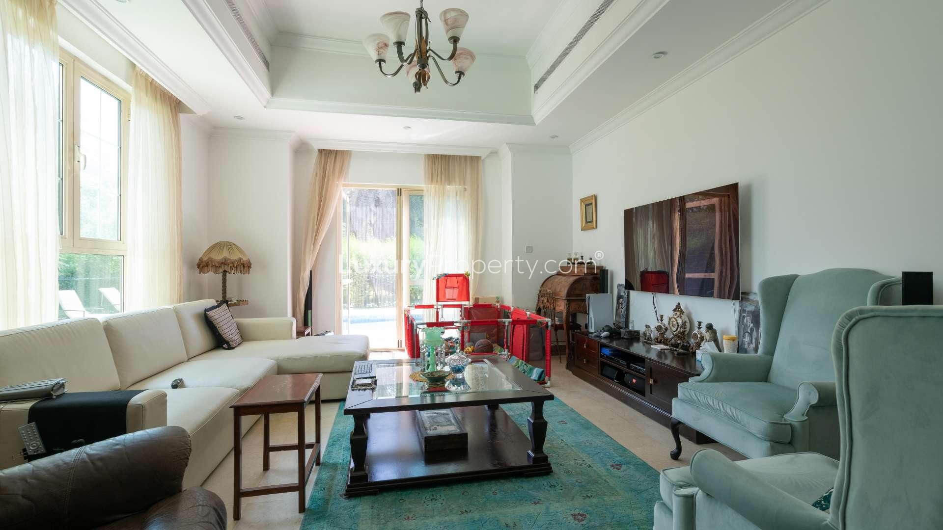 Elegant Mamluki style villa with pool in Jumeirah Islands, Islamic Clusters community