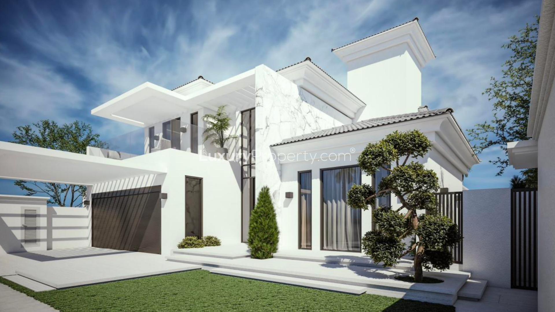 Custom built villa with private pool and deck in Palm Jumeirah Garden Homes