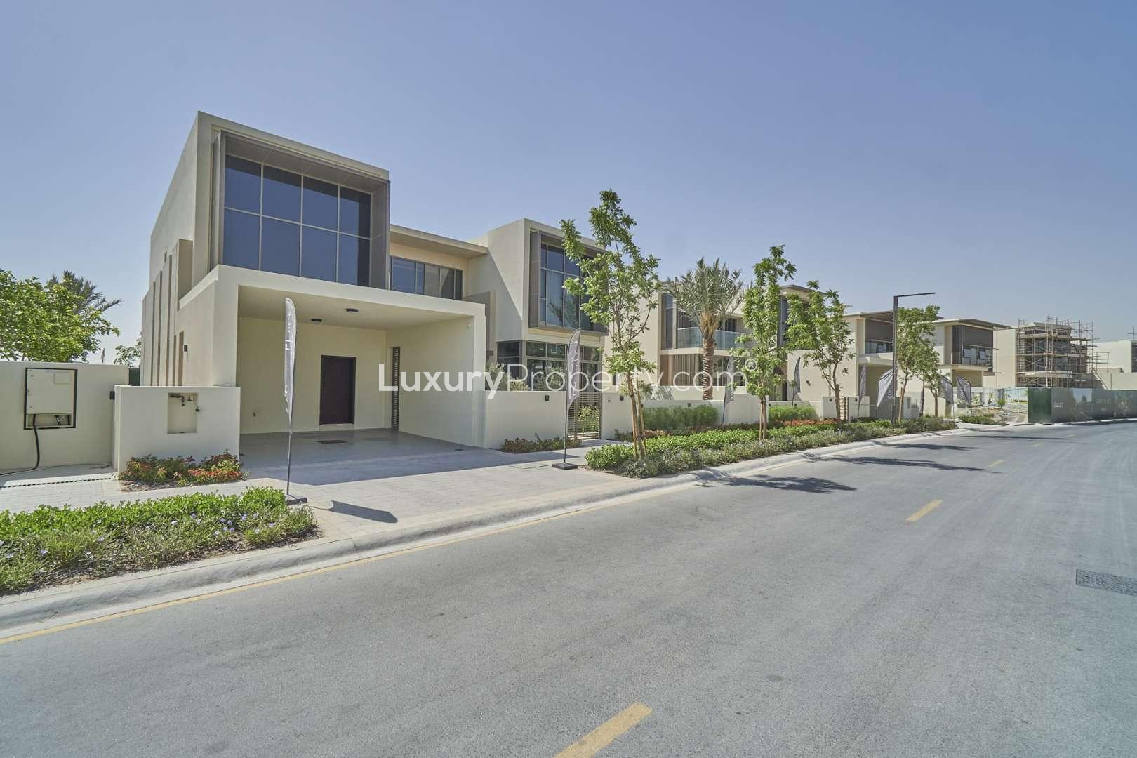 Outdoor patio area of 4-bedroom villa in Golf Place, Dubai Hills Estate for sale