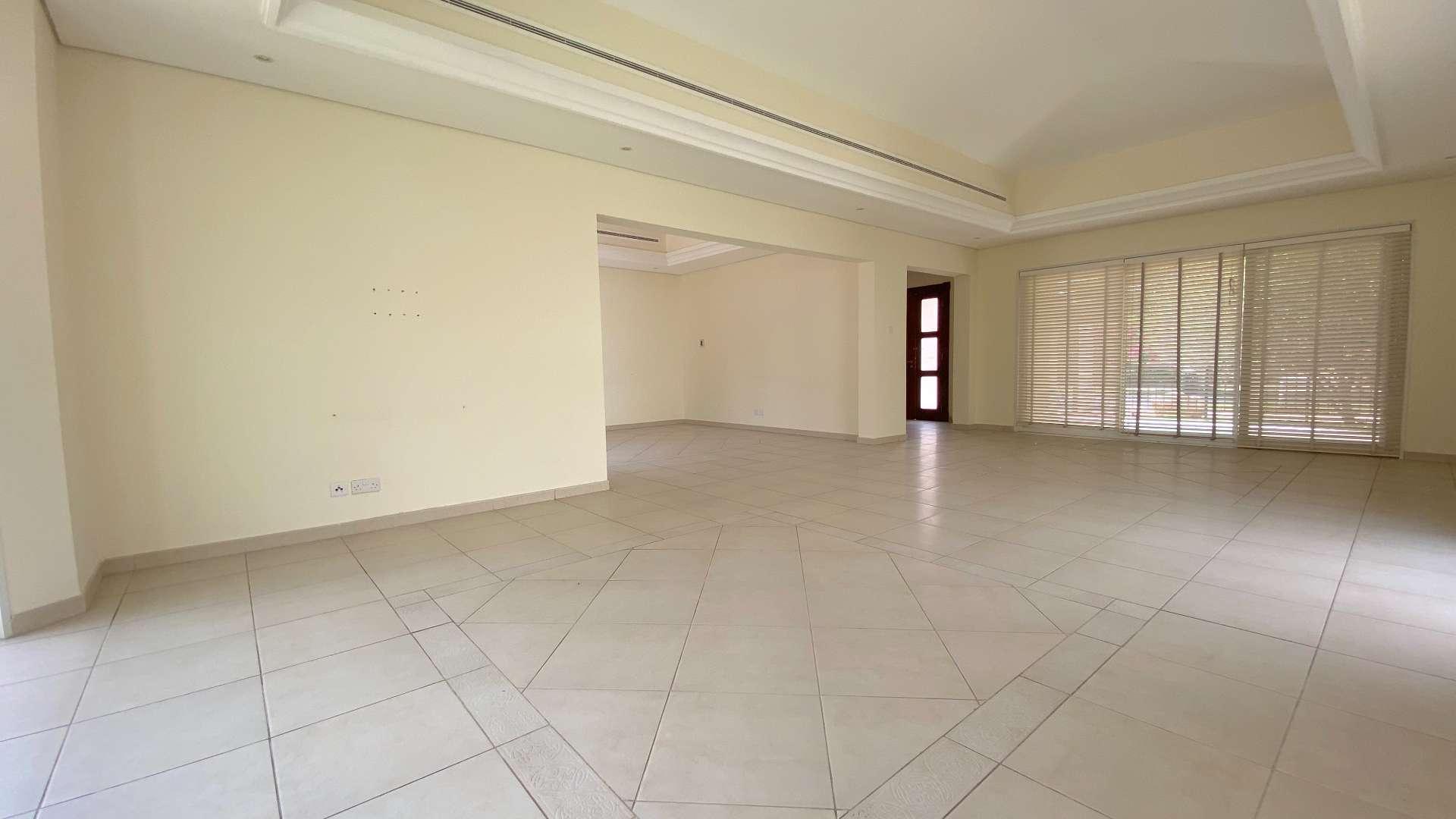 Spacious 4-bedroom villa with lush garden in Green Community West for sale