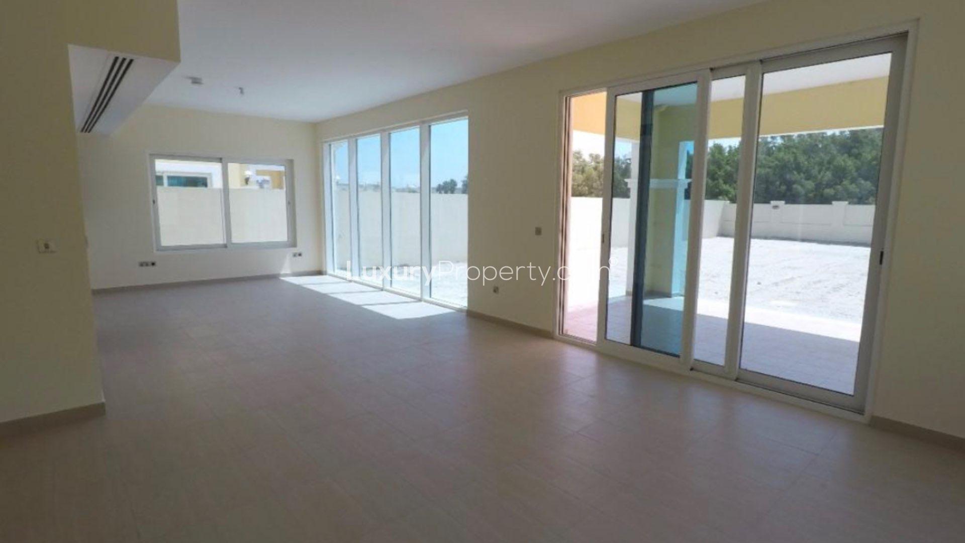 Spacious living area in a well-maintained 4-bedroom villa, Legacy Nova, Jumeirah Park