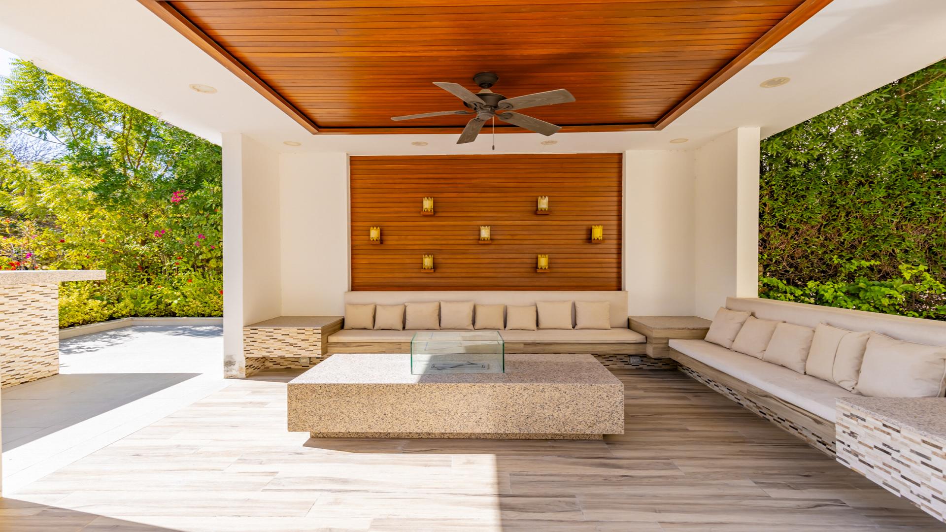 Luxurious villa with private pool and cabana, Islamic Clusters, Jumeirah Islands