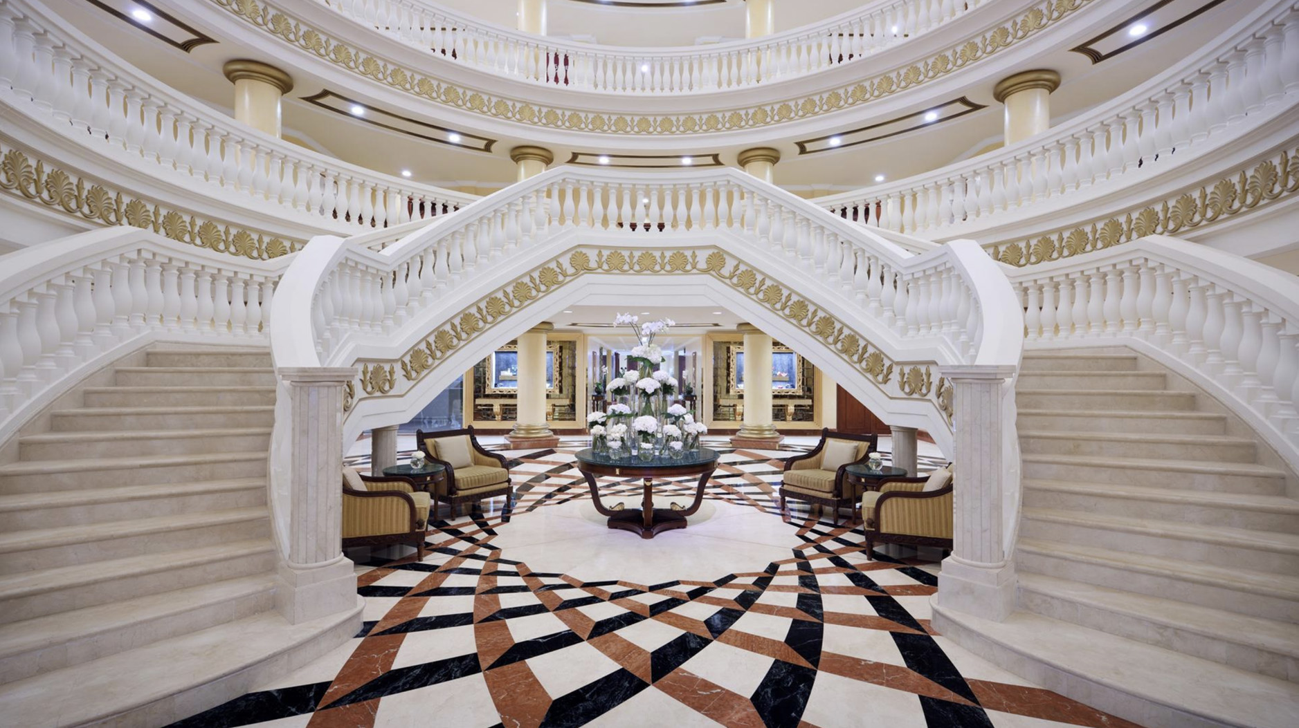 Luxurious Kempinski The Palm villa exterior, beachfront view, Palm Jumeirah, Dubai real estate