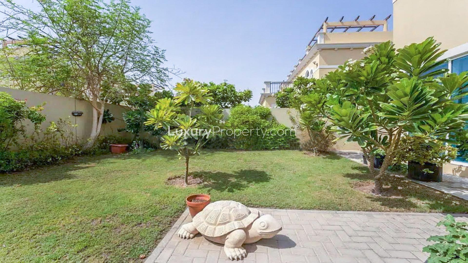 4-bedroom villa exterior with garden, Legacy Nova Villas, Jumeirah Park, for sale