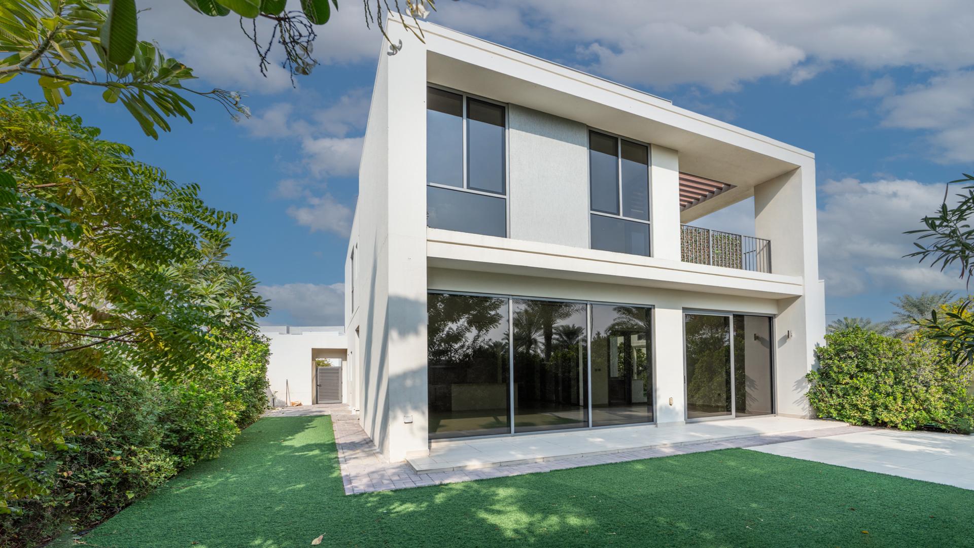 Bright interior of 4-bedroom villa in Sidra Villas III, Dubai Hills Estate for sale