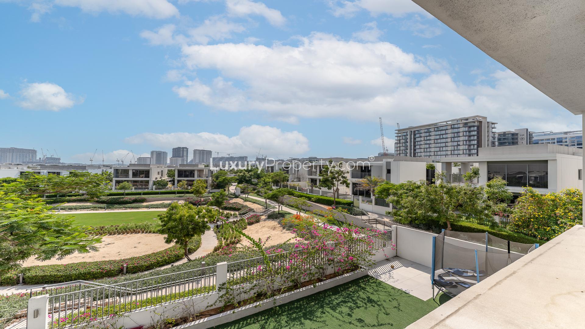 "Spacious living area in Sidra 3 villa, Dubai Hills Estate, with elegant furnishings and views.",Exclusive villa with stunning park views in Sidra 3, Dubai Hills Estate