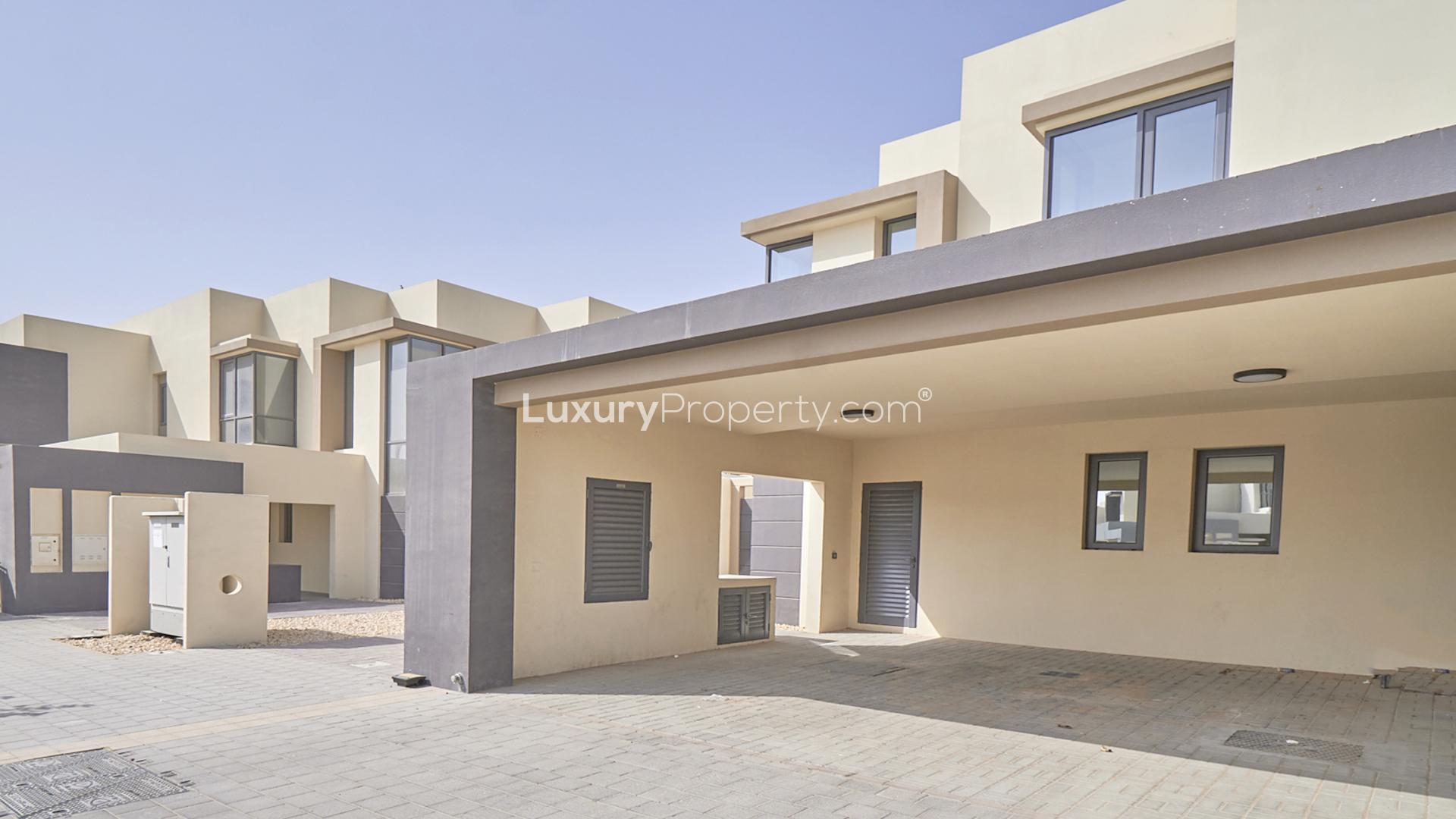 Modern 4-bedroom villa in Dubai Hills Estate, Maple community, featuring sleek architecture