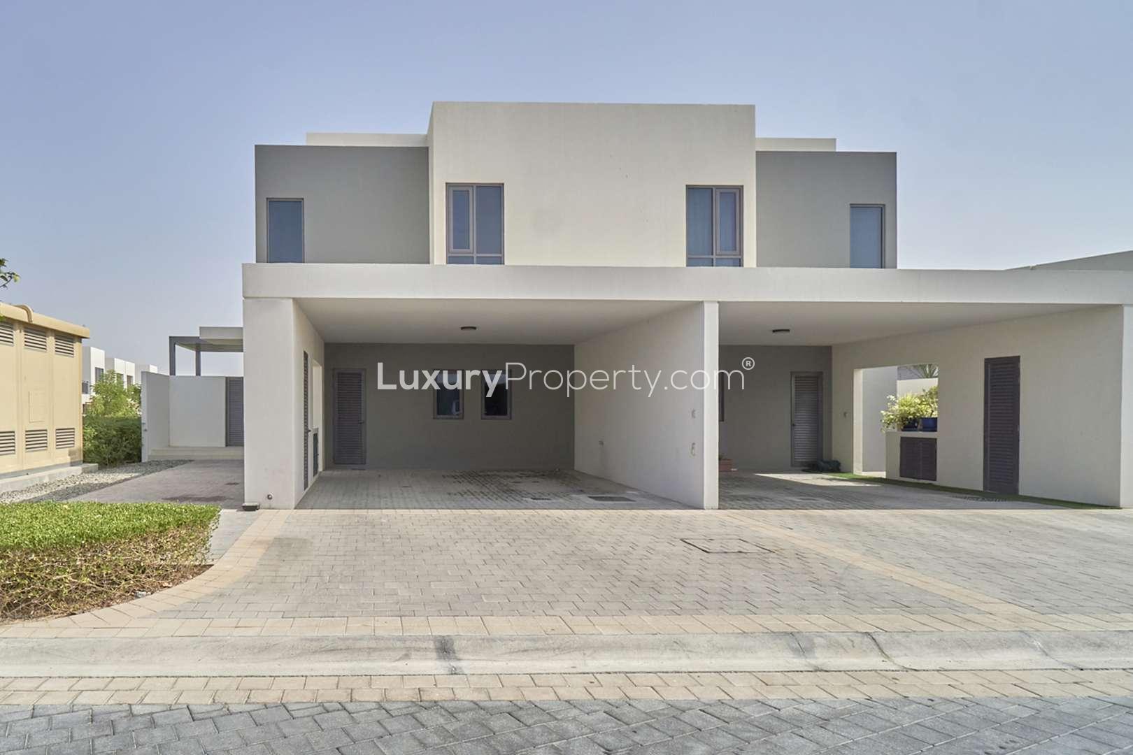 Single row villas with park views in Maple at Dubai Hills Estate community