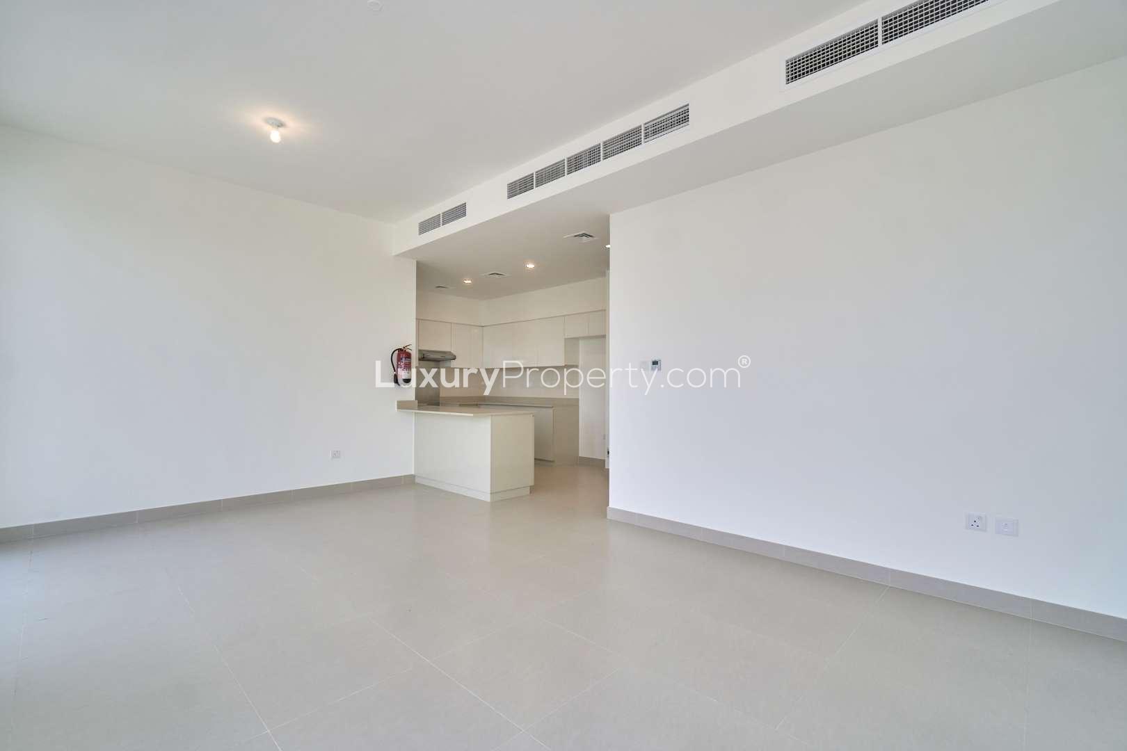 Modern 4-bedroom villa exterior in Maple, Dubai Hills Estate, single row with park views