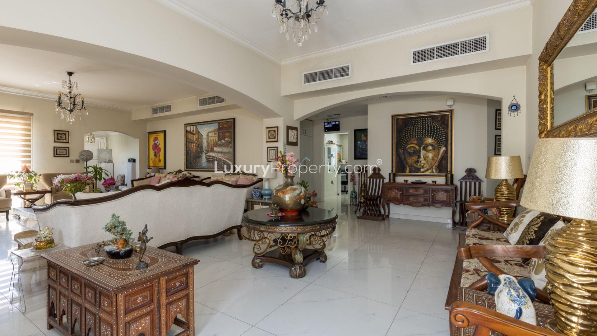 Lovely villa garden in Meadows 9 with patio and lush greenery, LP14574 for sale