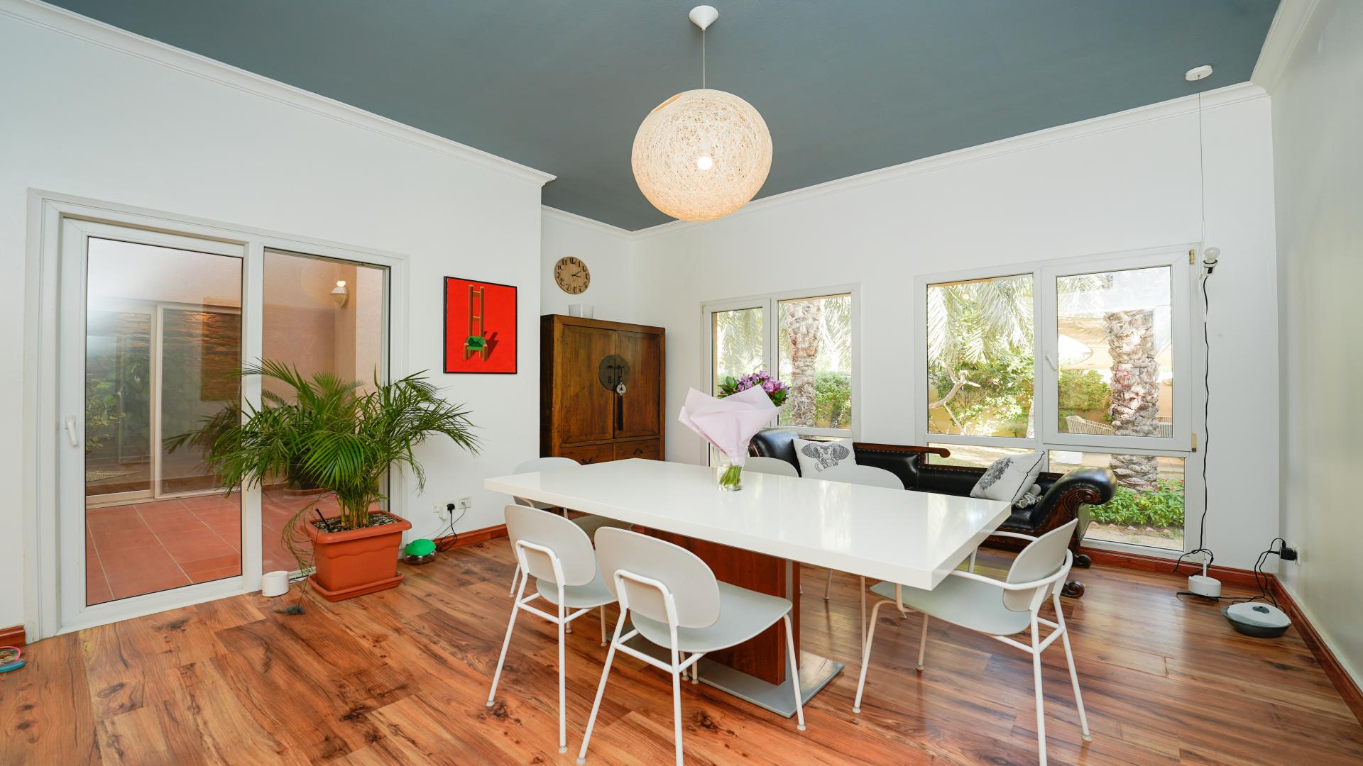 Fully upgraded villa dining room with modern decor in Meadows, Emirates Living