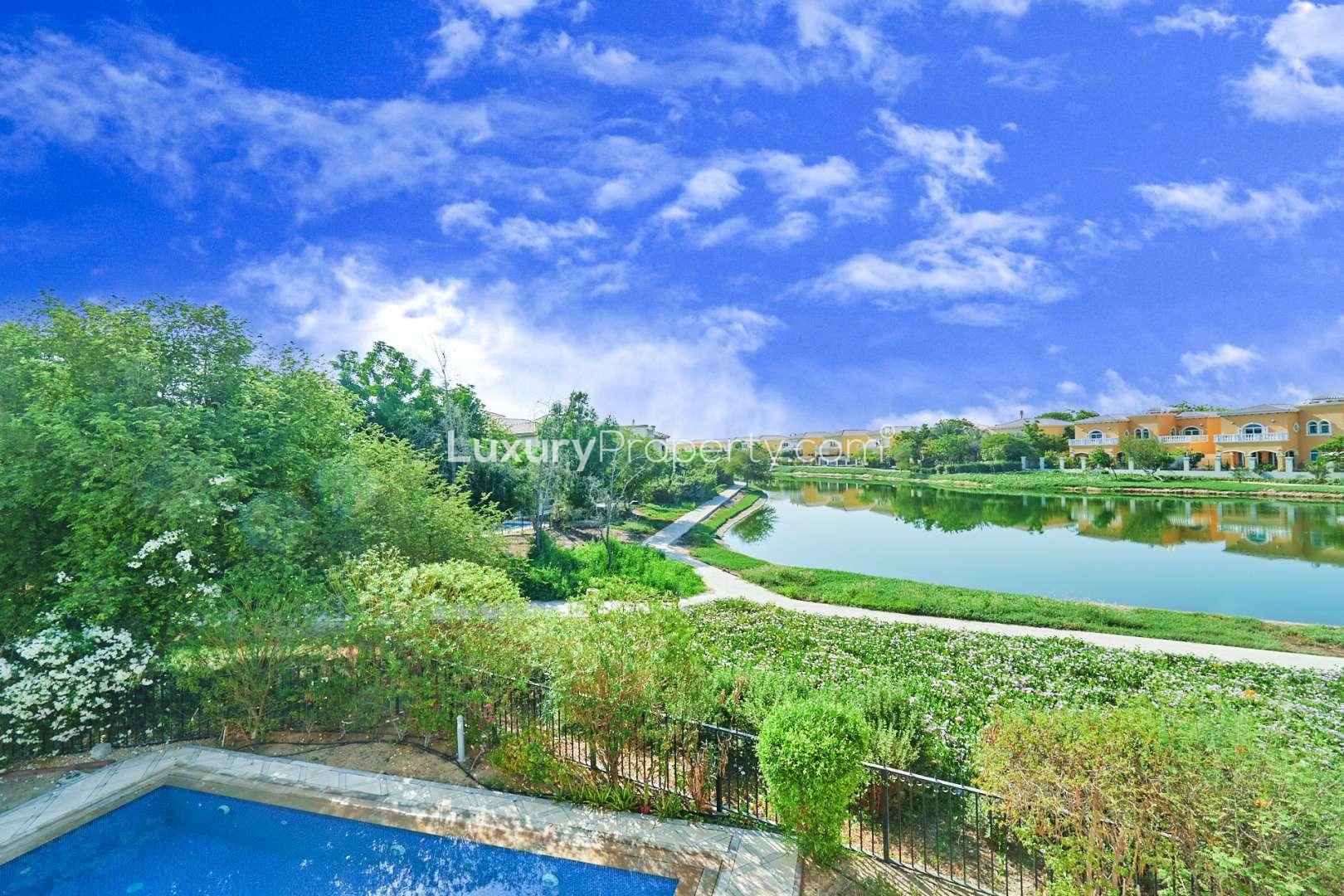 4-bedroom villa with private pool, Jumeirah Islands Oasis Clusters, for sale