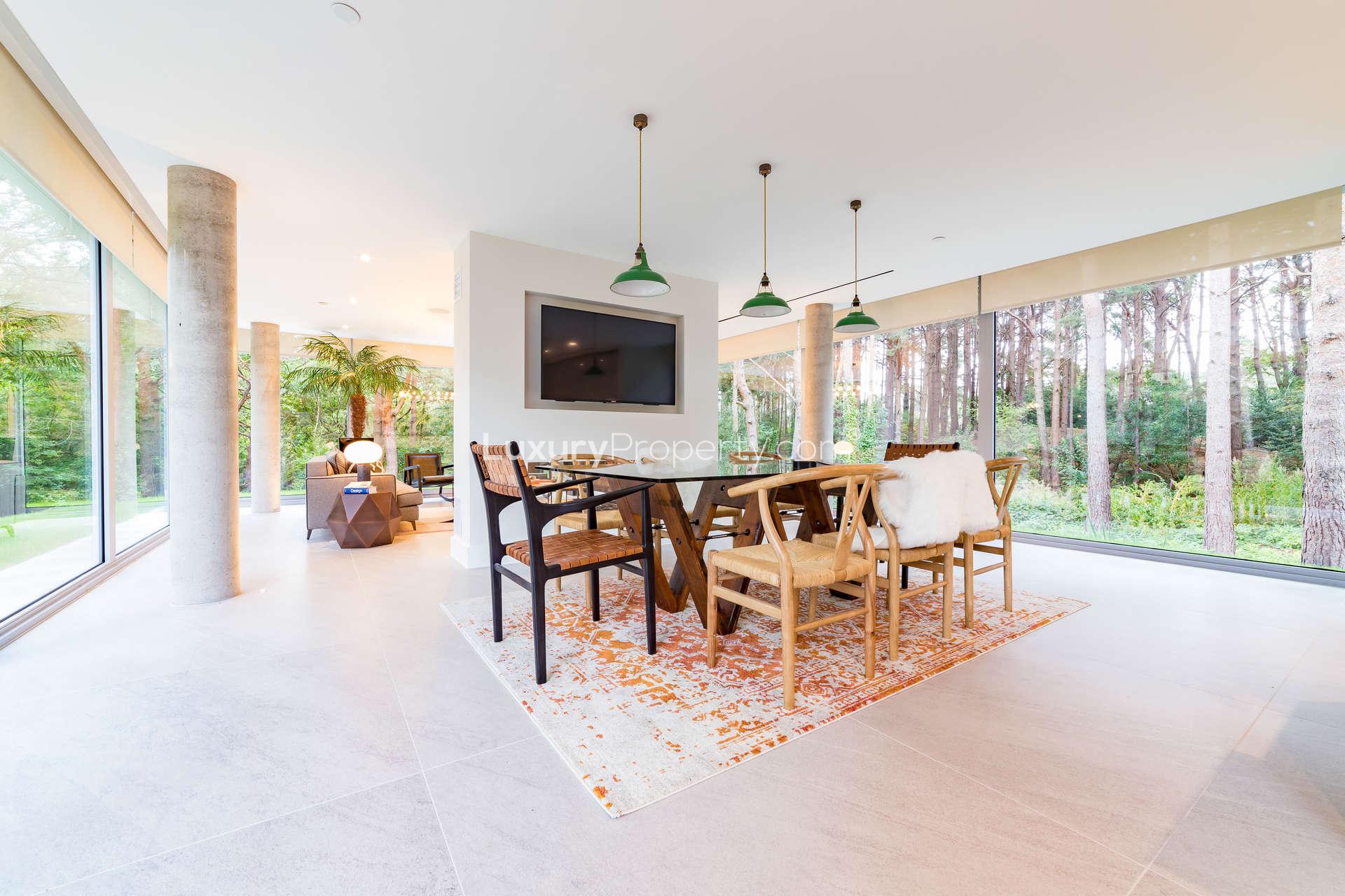 Luxury living room in 4-bedroom villa, Canford Cliffs, Poole Harbour views, Sandbanks Dorset