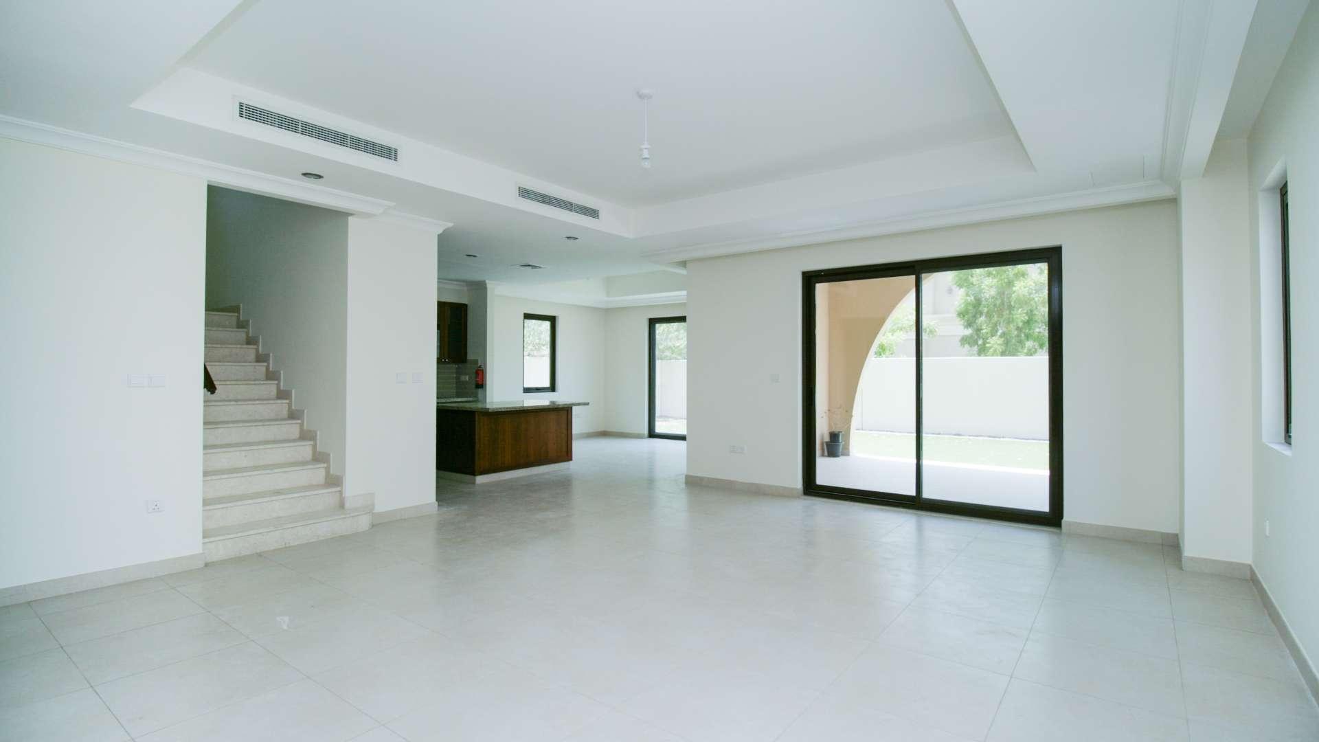 Beautiful 4-bedroom villa exterior in Palma, Arabian Ranches 2 for rent