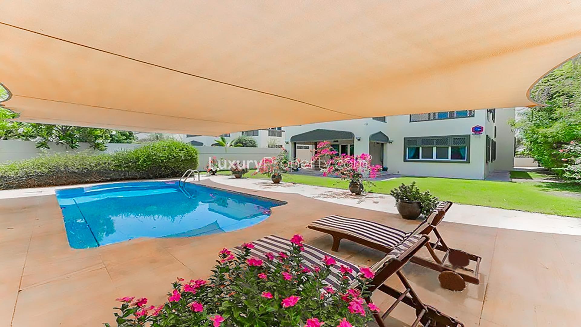 Jumeirah Park villa with private pool and garden, perfect for luxury living