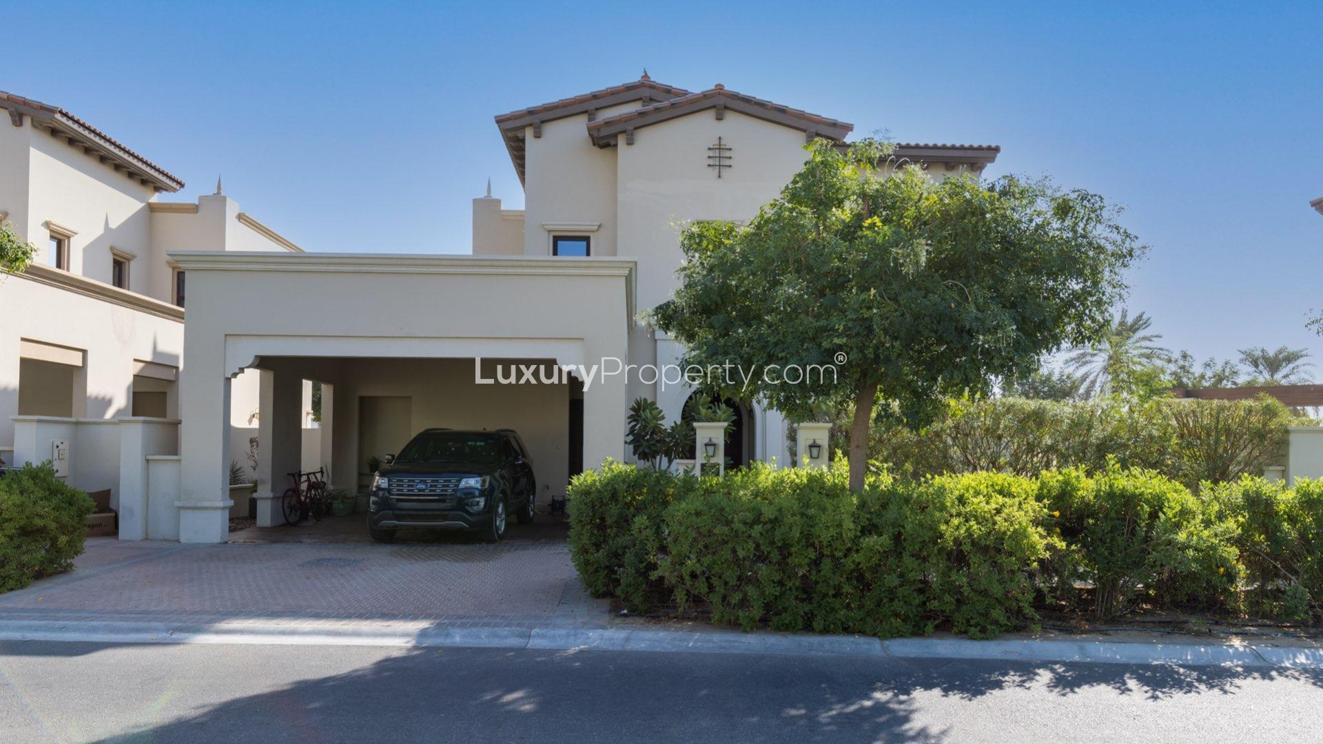 Exquisite 4-Bed Single Row (Type 1) Villa for Sale in Rosa Villas, Arabian Ranches 2