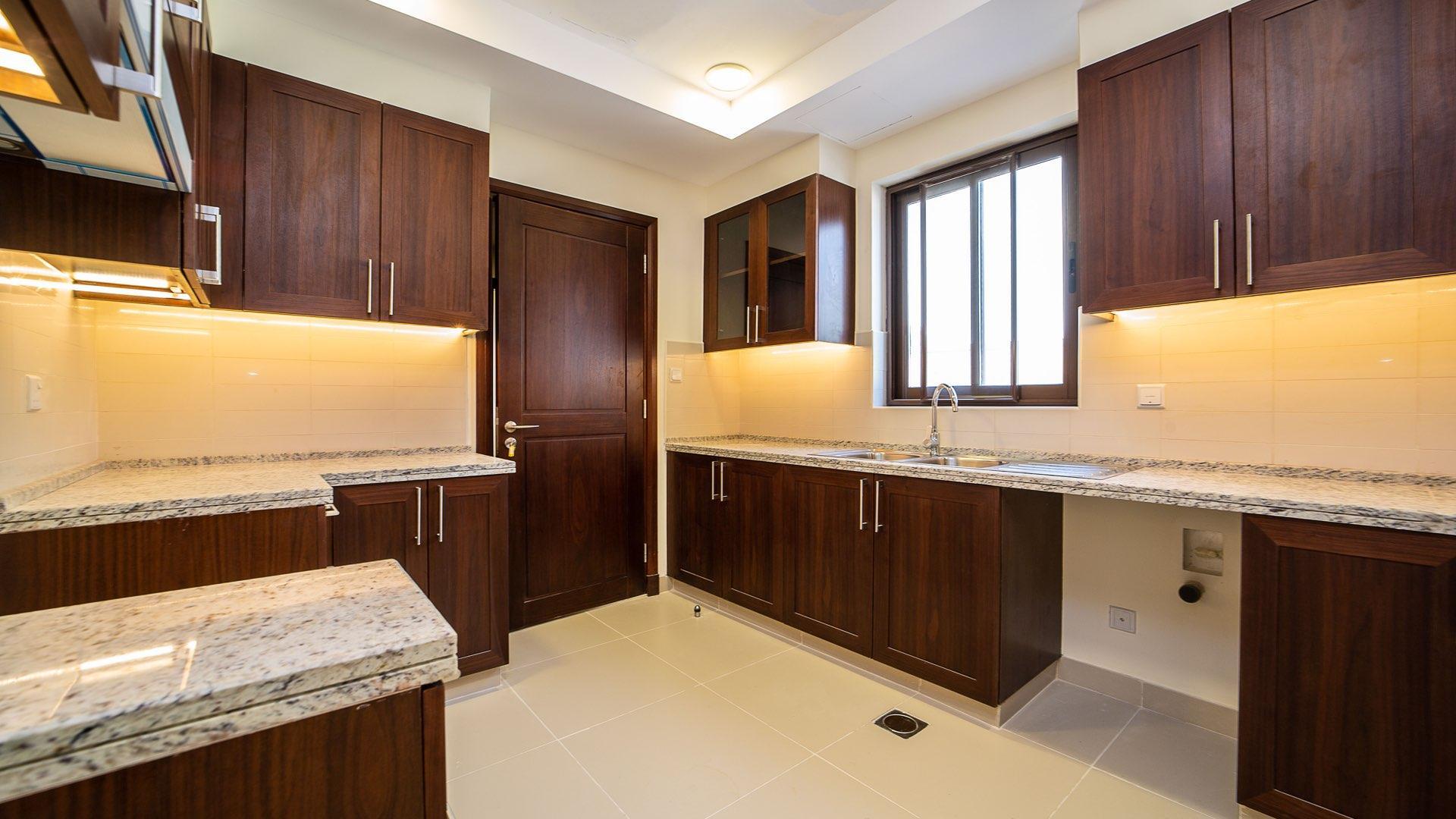 "Modern kitchen with granite countertops in Samara Villa, Arabian Ranches 2, 4-bedroom for sale.","Spacious hallway in brand new Samara Villa, Arabian Ranches 2, with modern finishes and natural light.",Hallway in brand new 4-bedroom villa, Samara, Arabian Ranches 2, for sale