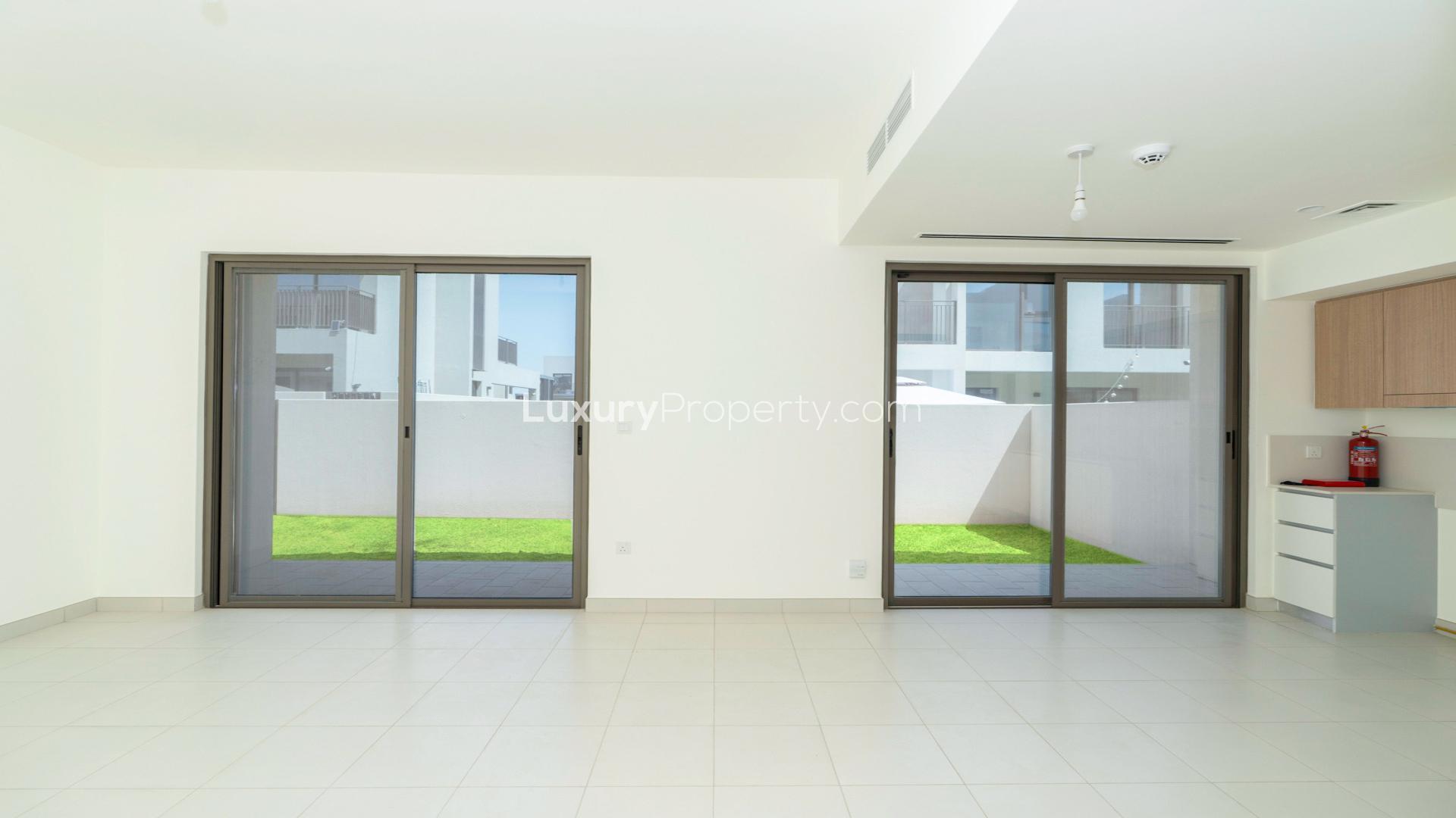 4-Bedroom Villa Exterior in EMAAR South, Dubai South - Modern Design, Spacious Lawn