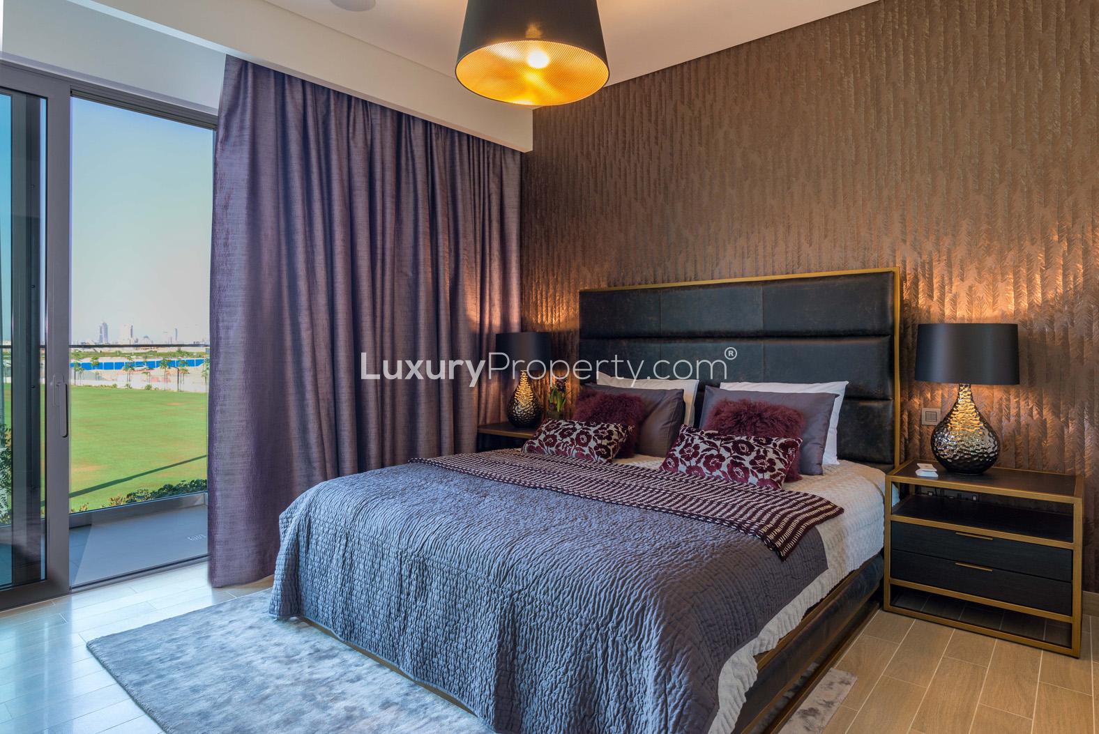 Modern bedroom with elegant decor in Sobha Hartland townhouse, MBR City, Dubai