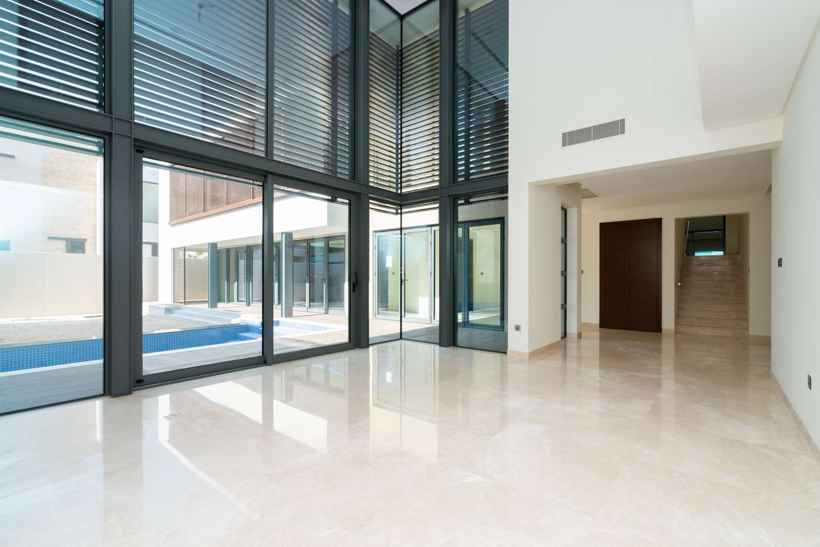 Bright entrance hallway in four-bedroom villa at Sobha Hartland Estates, Mohammed Bin Rashid City