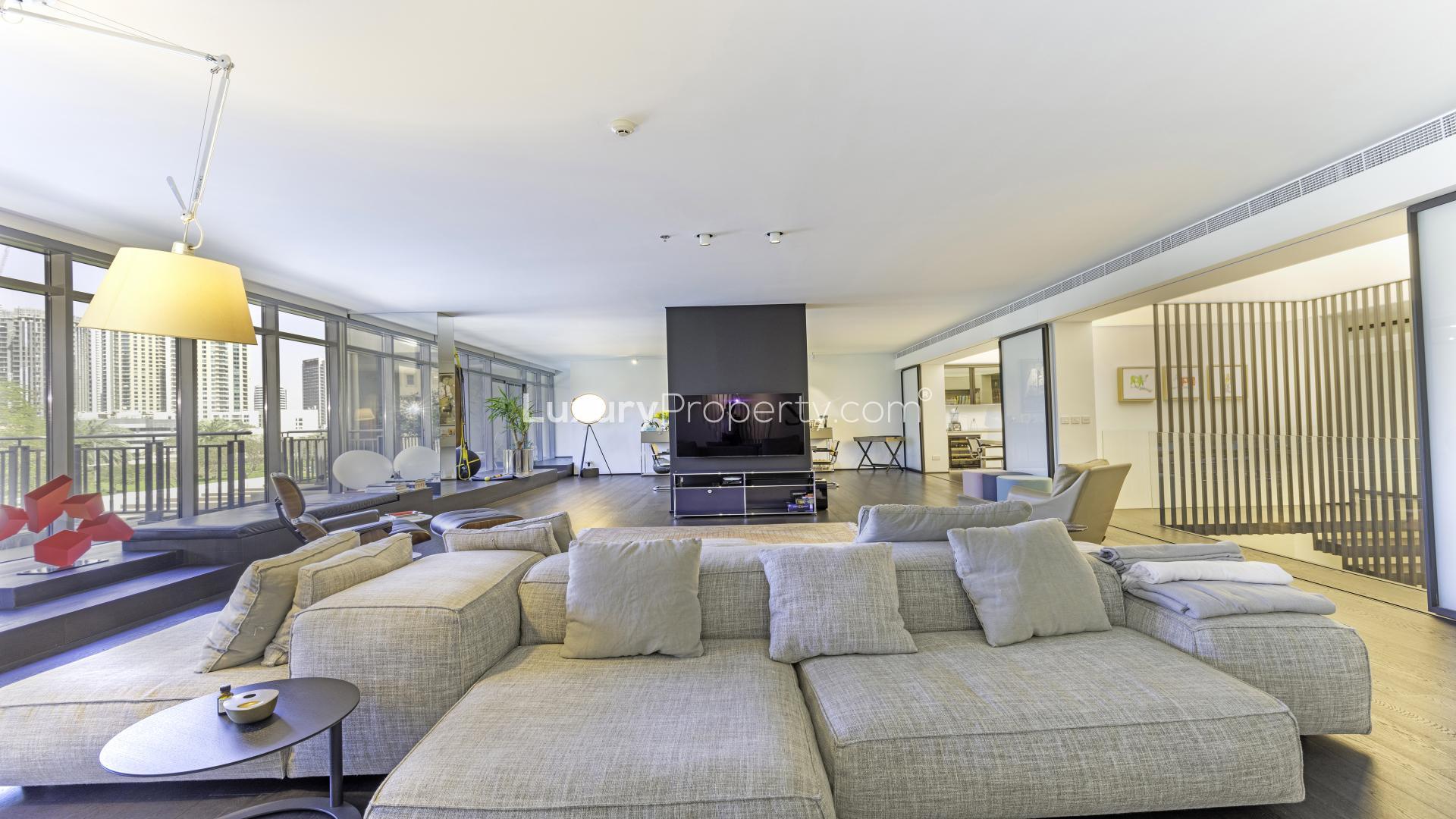 Luxurious open-plan living room in fully renovated Downtown Dubai villa, South Ridge