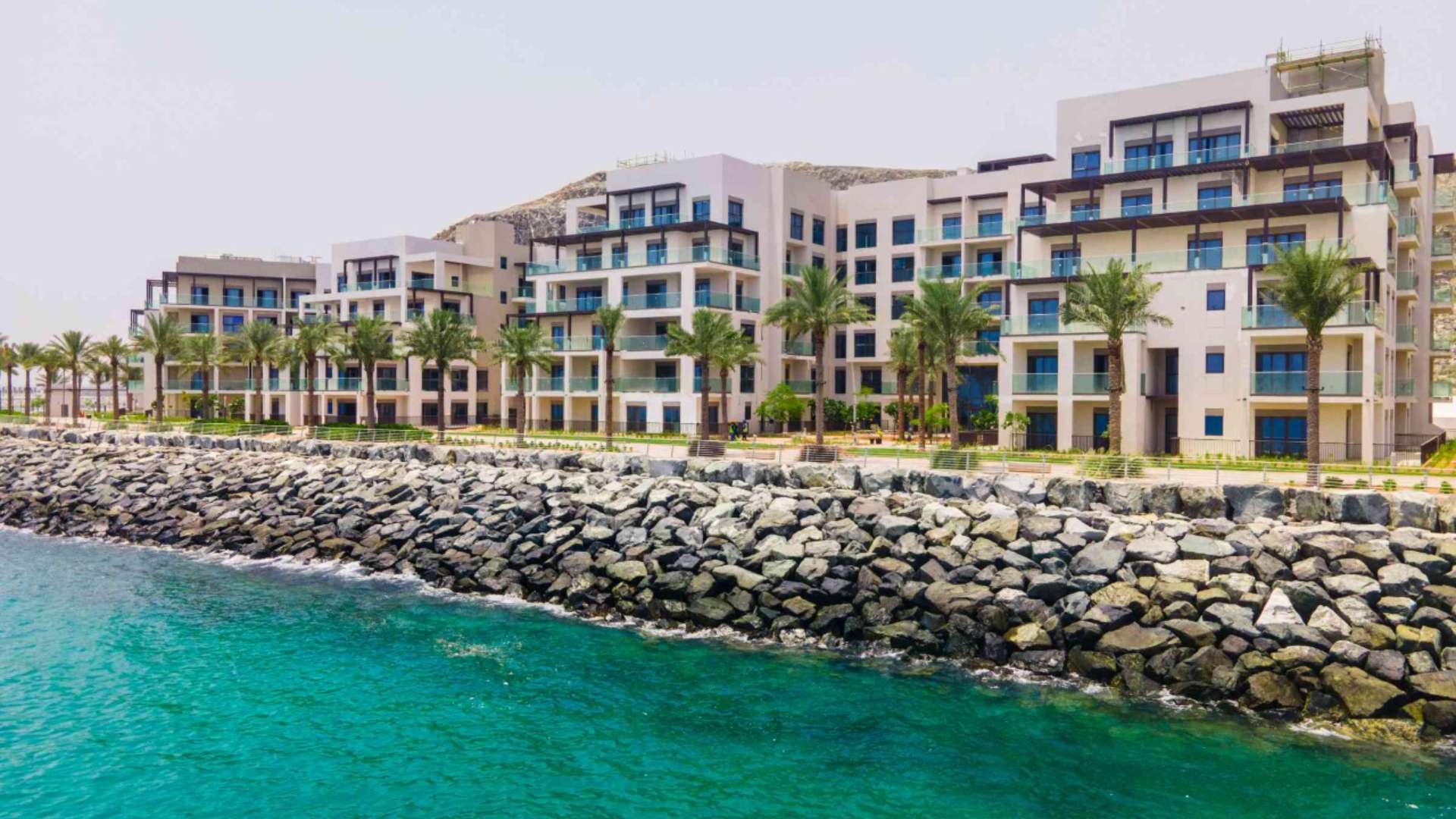 Luxurious living room with sea view in Garden Villa, The Address Fujairah Resort & SPA