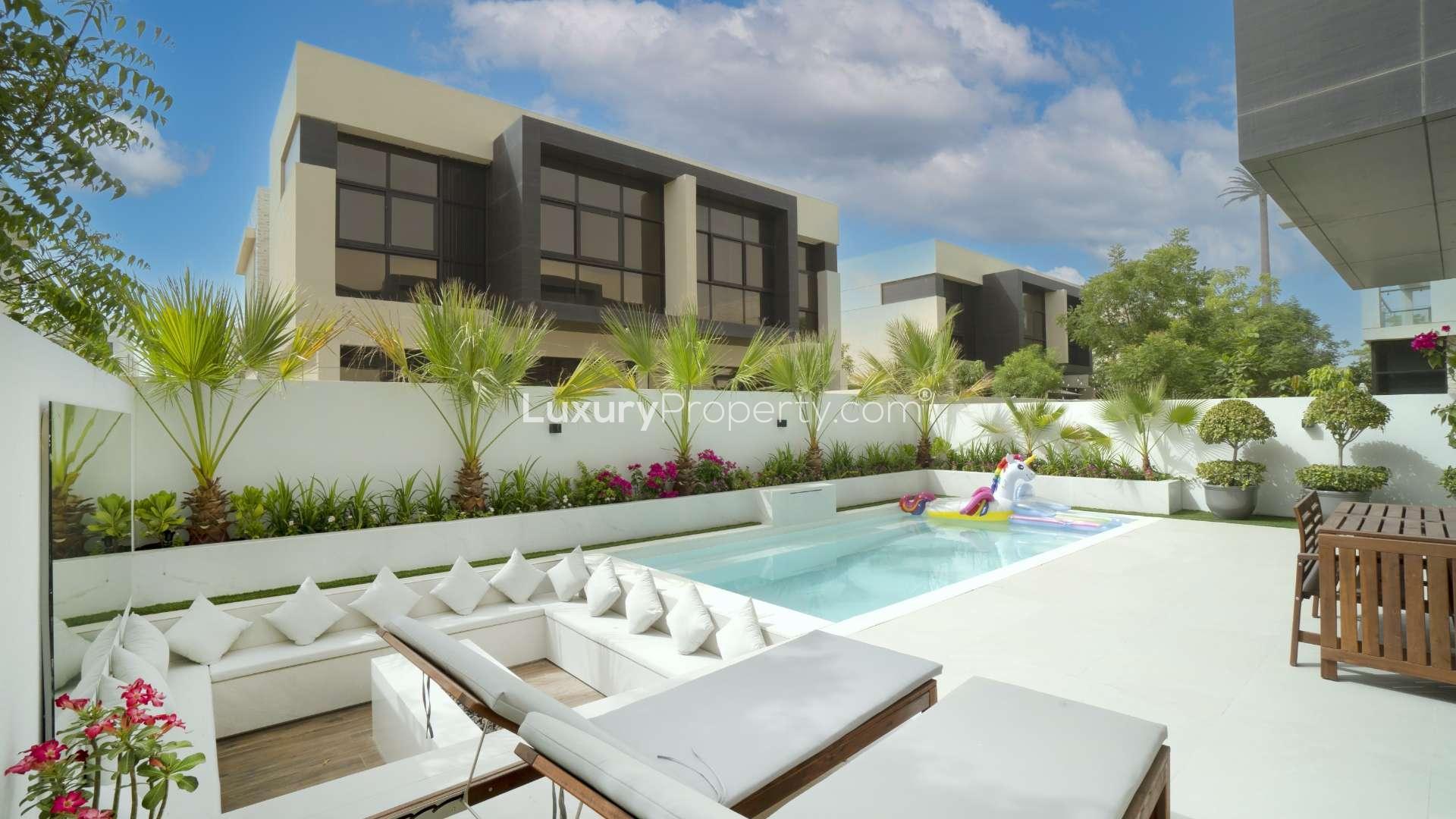 4-bedroom upgraded villa with pool in Damac Hills, The Field, for sale