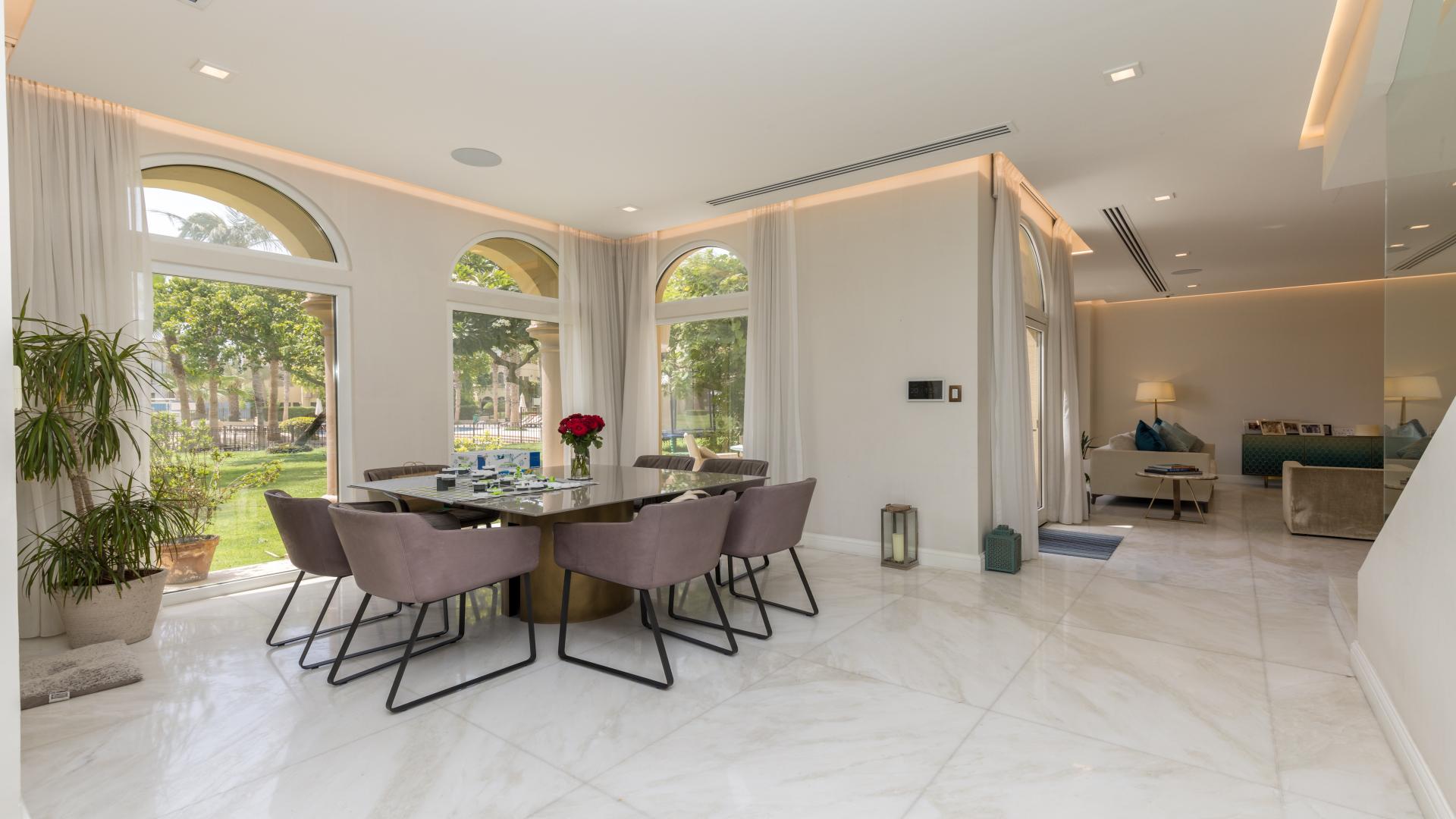 Luxurious living room in fully upgraded 4-bedroom villa, Palm Jumeirah, Canal Cove Villas