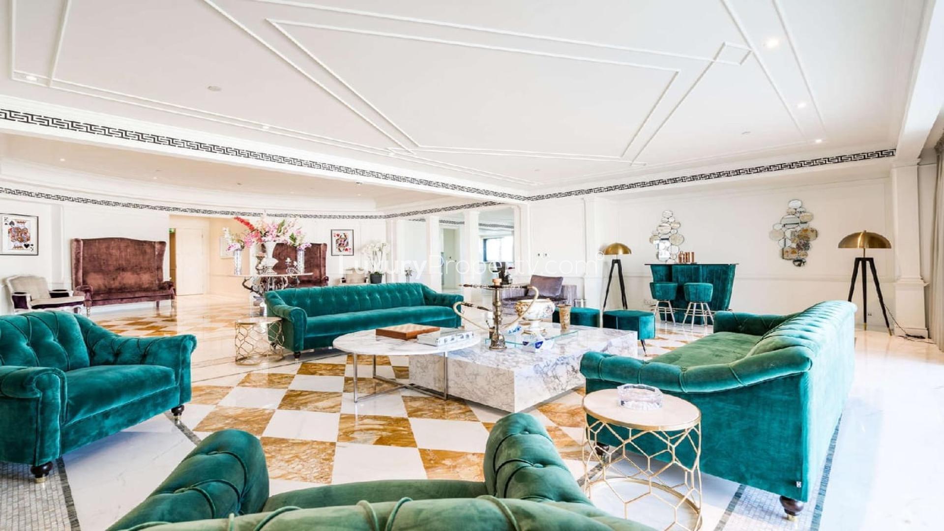 Luxurious living room in 5-bedroom penthouse, Palazzo Versace, Culture Village, Dubai for rent