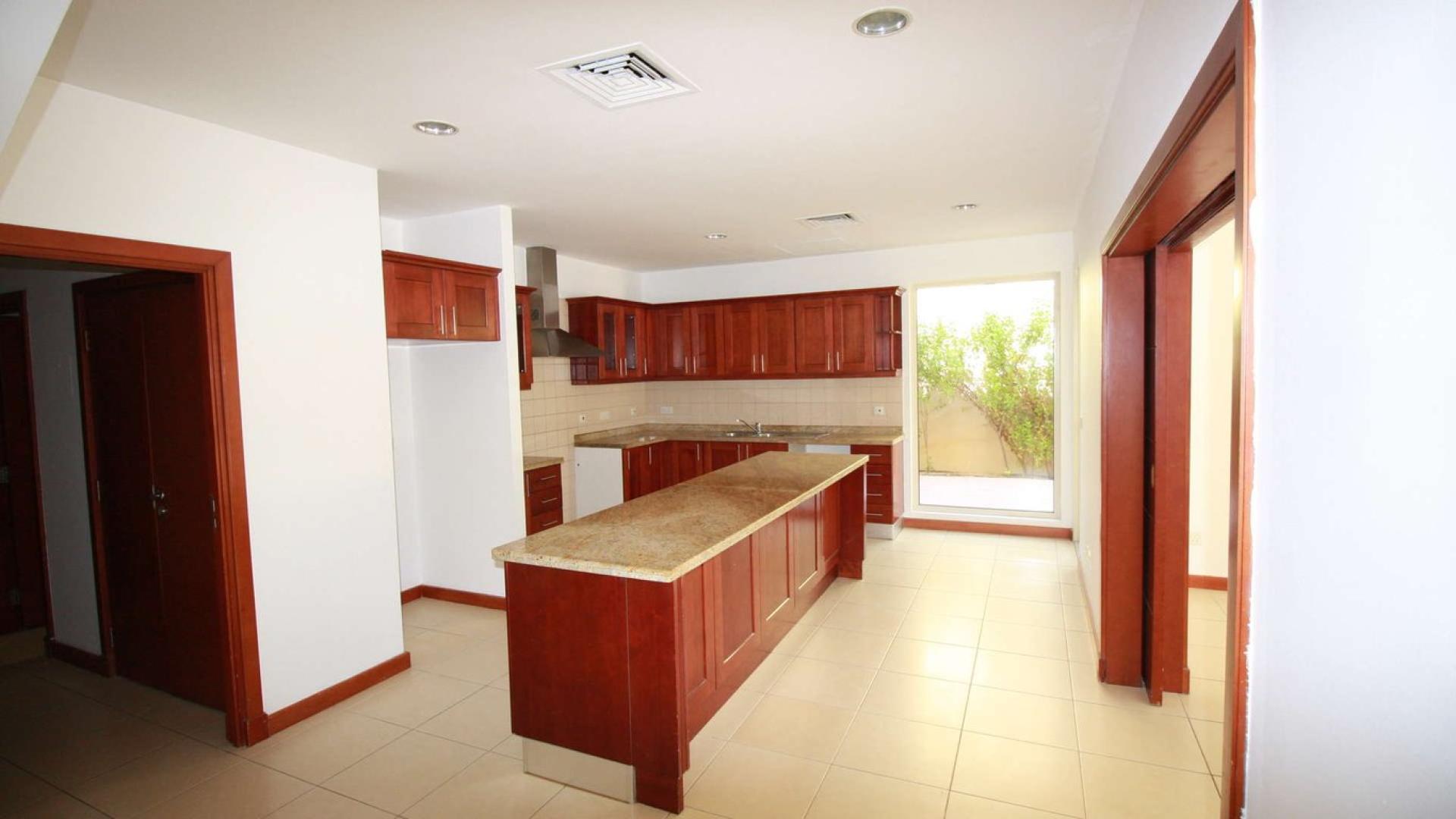 Gorgeous villa in Saheel, Arabian Ranches with private pool and spacious patio for rent