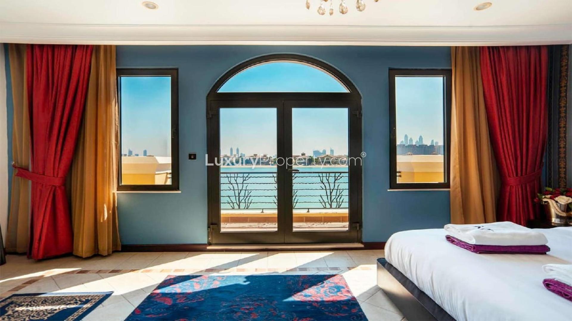 Luxurious beachfront villa living room with sea view, Palm Jumeirah, Garden Homes