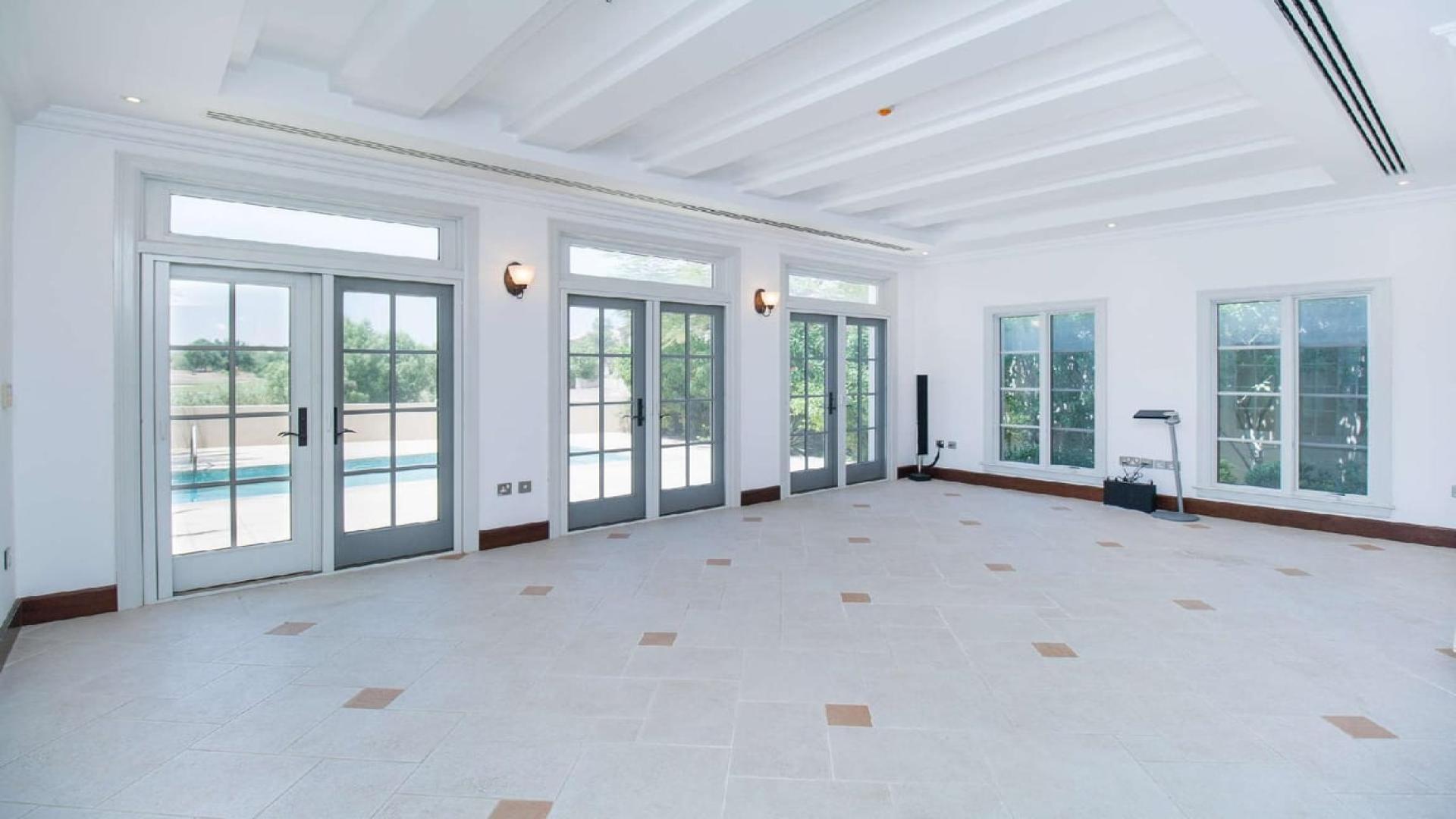 Spacious villa with pool in Flame Tree Ridge, Jumeirah Golf Estates, for rent