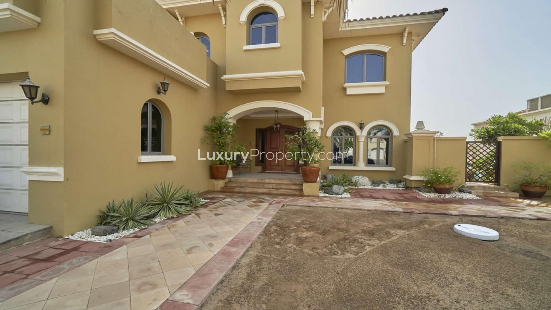 5-bedroom villa exterior, Garden Home, Frond E, Palm Jumeirah, for rent
