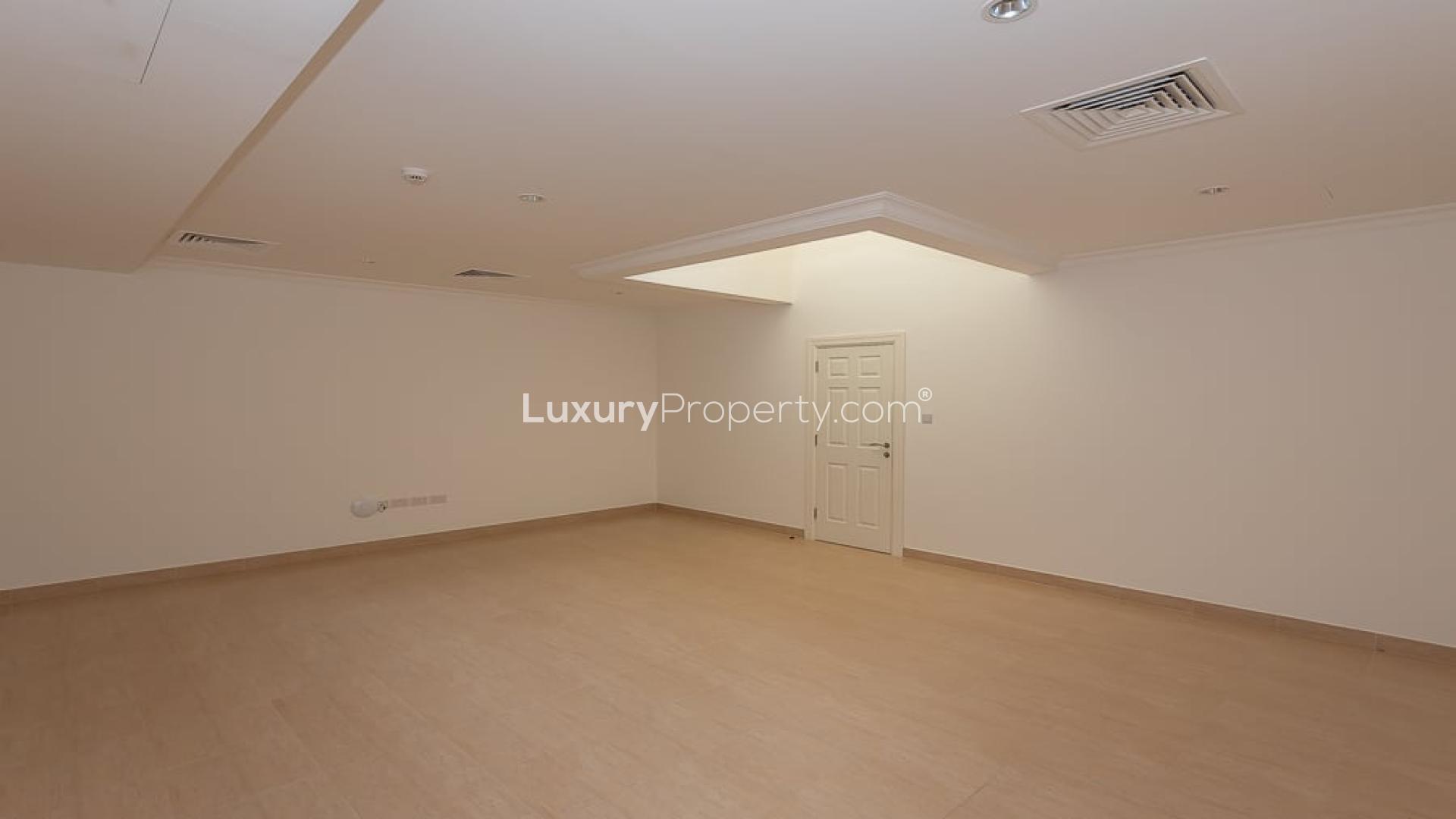 Luxurious living room in Jumeirah Golf Estates villa for rent, Earth community, modern decor