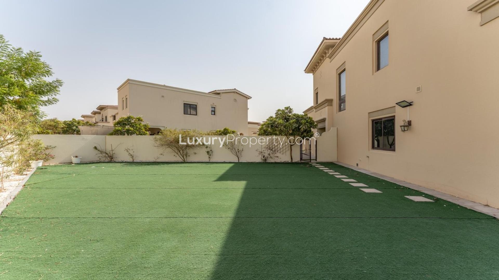 Spacious living area in contemporary 5-bedroom villa, Arabian Ranches 2, Palma, for rent