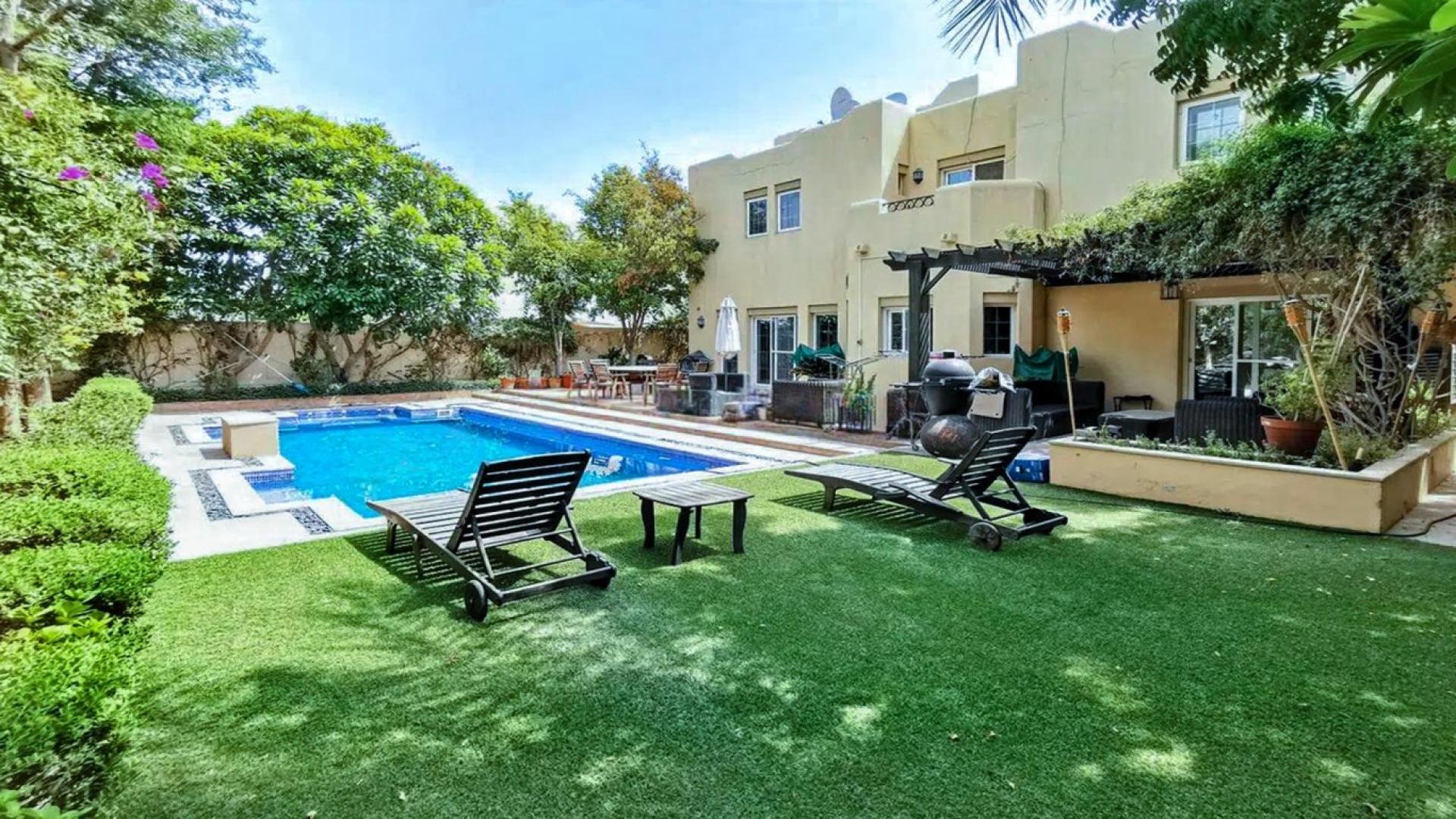 Spacious living room in Terra Nova villa, Arabian Ranches, featuring elegant decor and ample seating