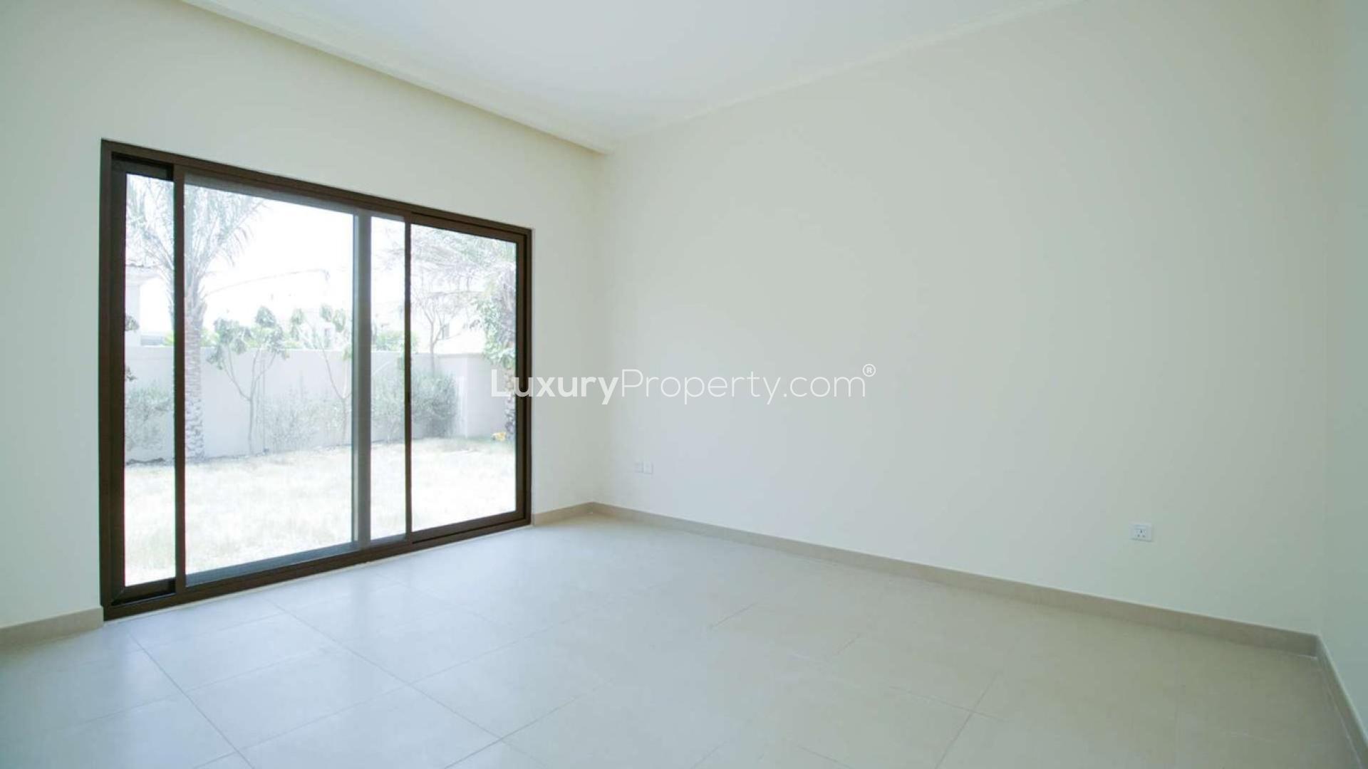 Villa for rent in Lila, Arabian Ranches 2, largest plot, 5 bedrooms, 6 bathrooms