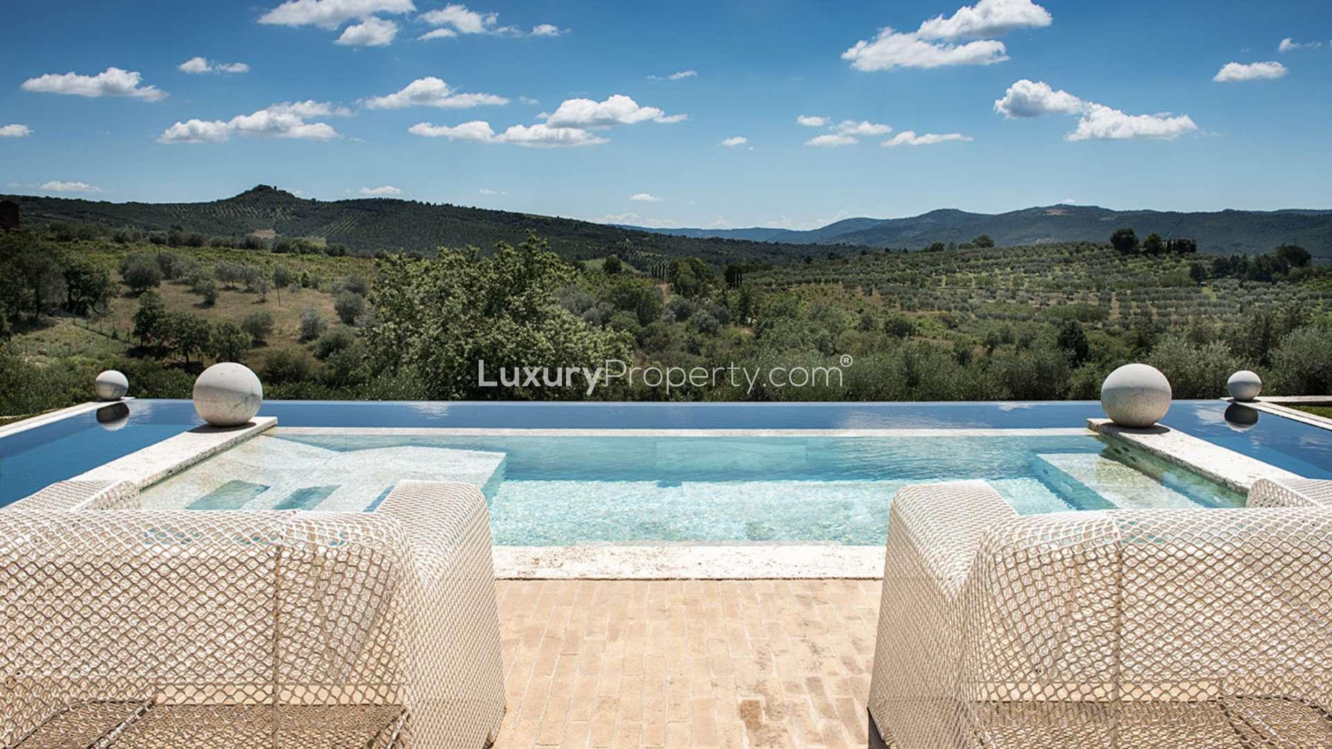 Prestigious 5-Bedroom Villa for Sale in the Umbrian Countryside