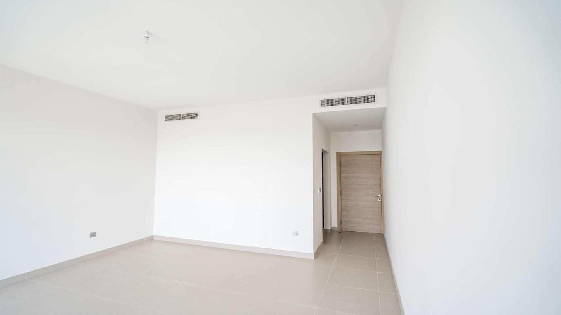 Modern 5-bedroom villa exterior in Sidra, Dubai Hills Estate for rent