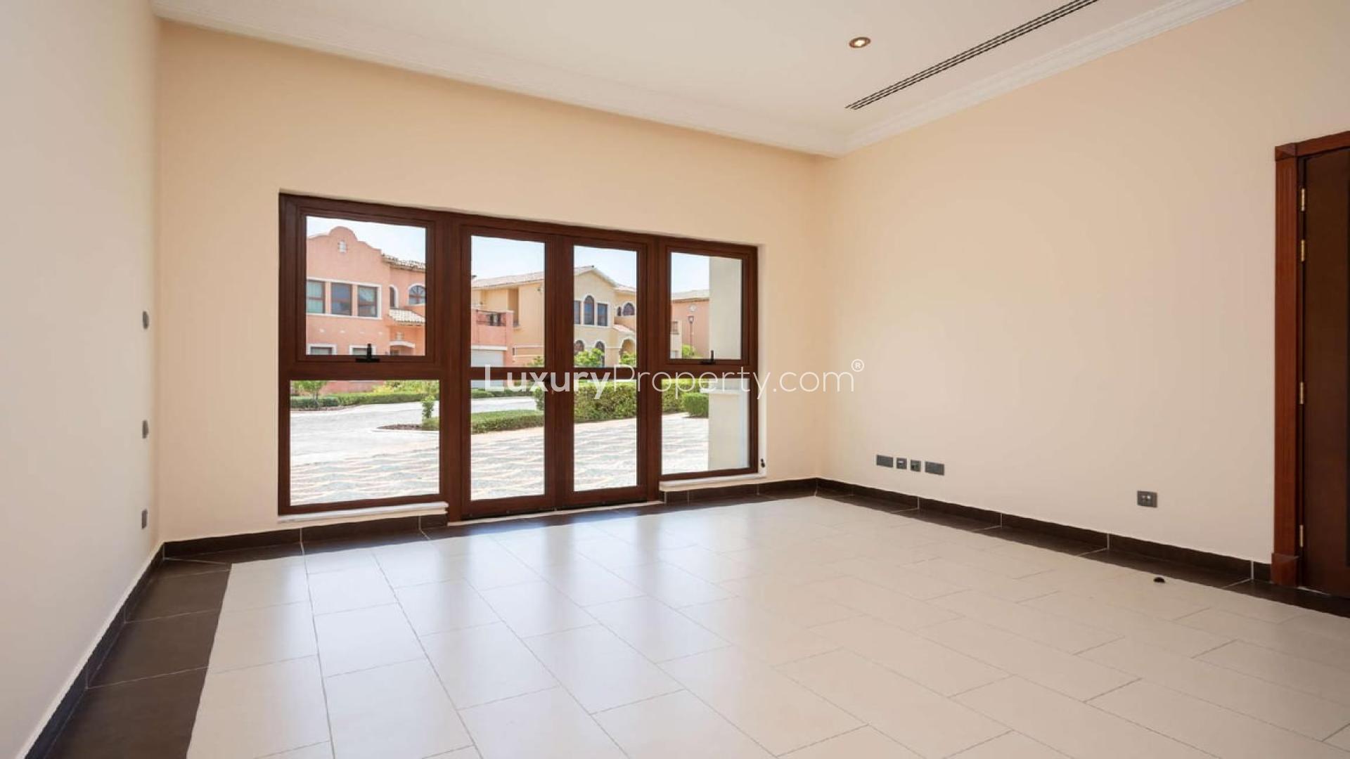 Luxurious kitchen in 5-bedroom villa, Orange Lake, Jumeirah Golf Estates, for sale