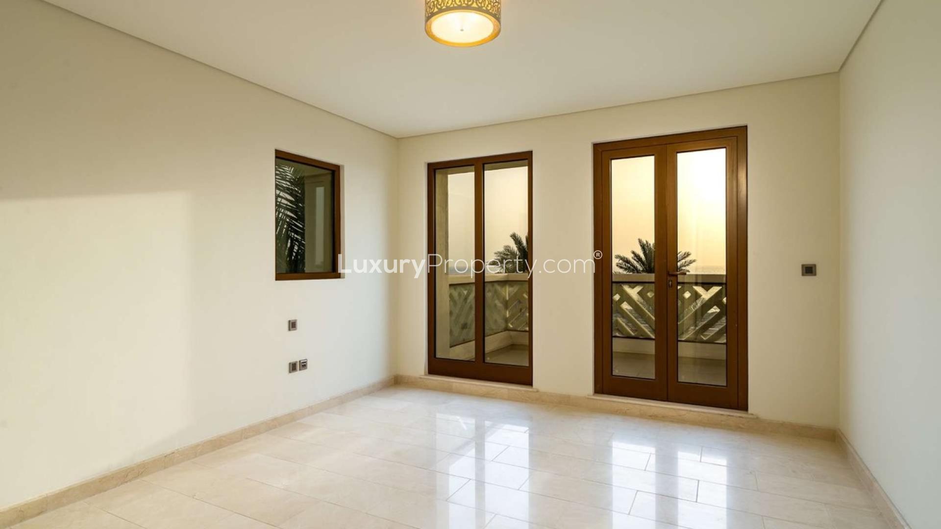 Sea-facing villa with pool, lush garden on Palm Jumeirah, Kingdom of Sheba community