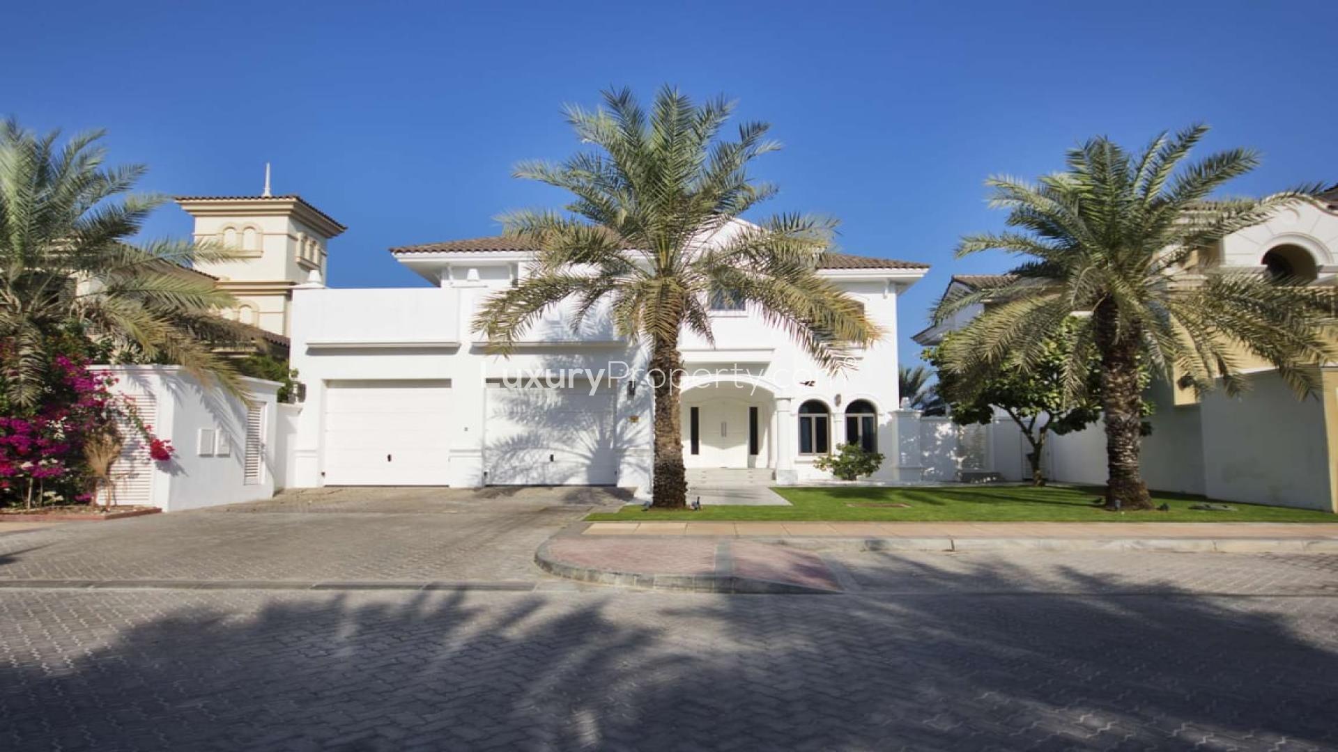 Modernized villa central rotunda with elegant chandelier, Palm Jumeirah Signature Villas