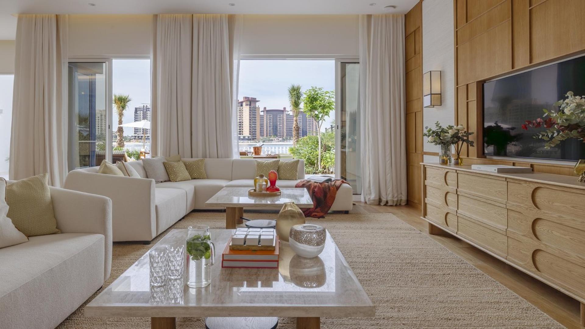 Luxury 5-bedroom villa with pool in Palma Residences, Palm Jumeirah, for sale